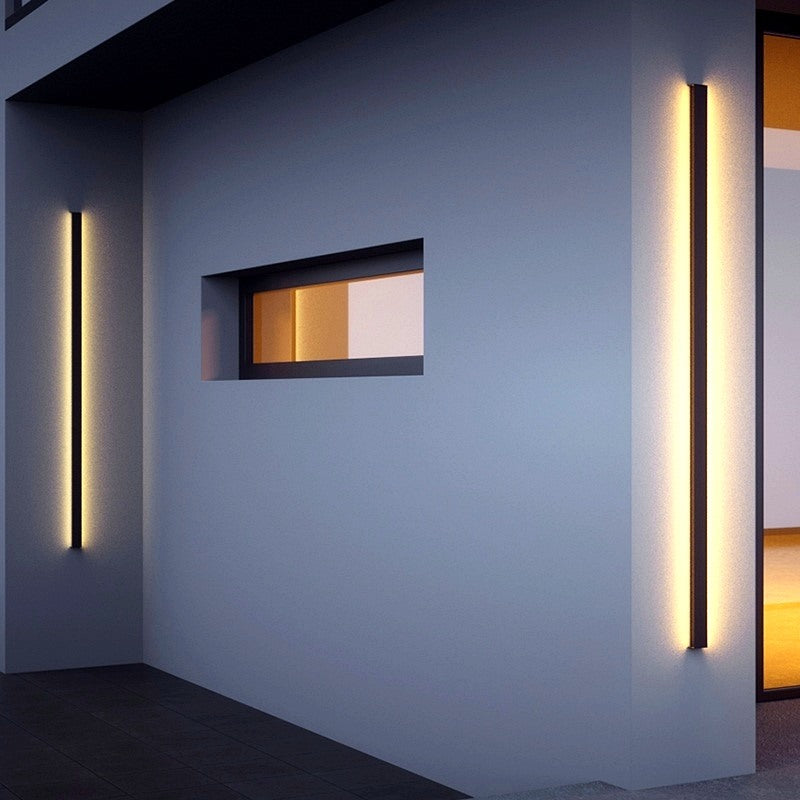 Toravio Outdoor Wall Light