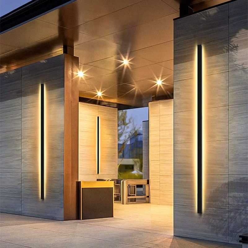 Toravio Outdoor Wall Light