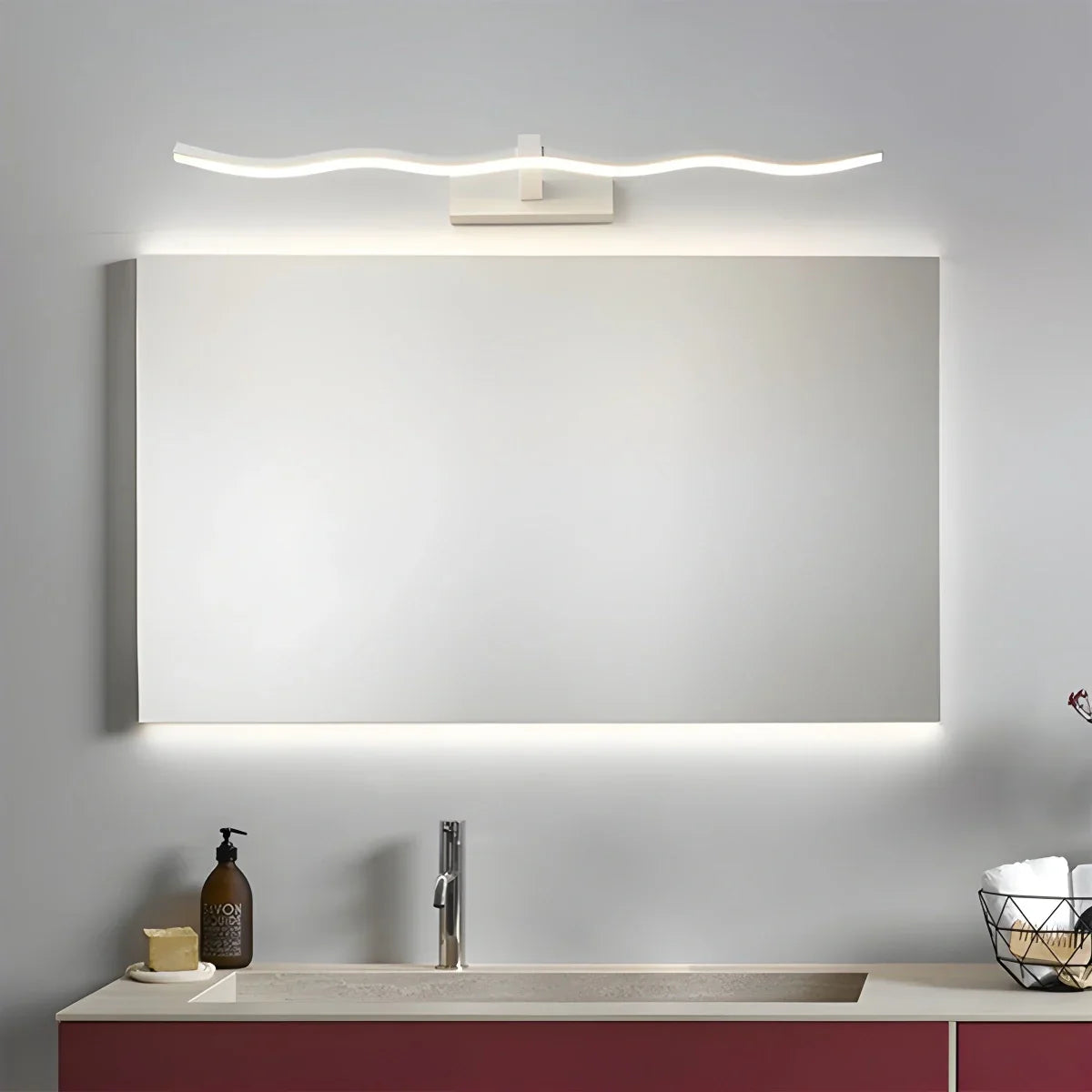 Vinaty Linear Wall Light