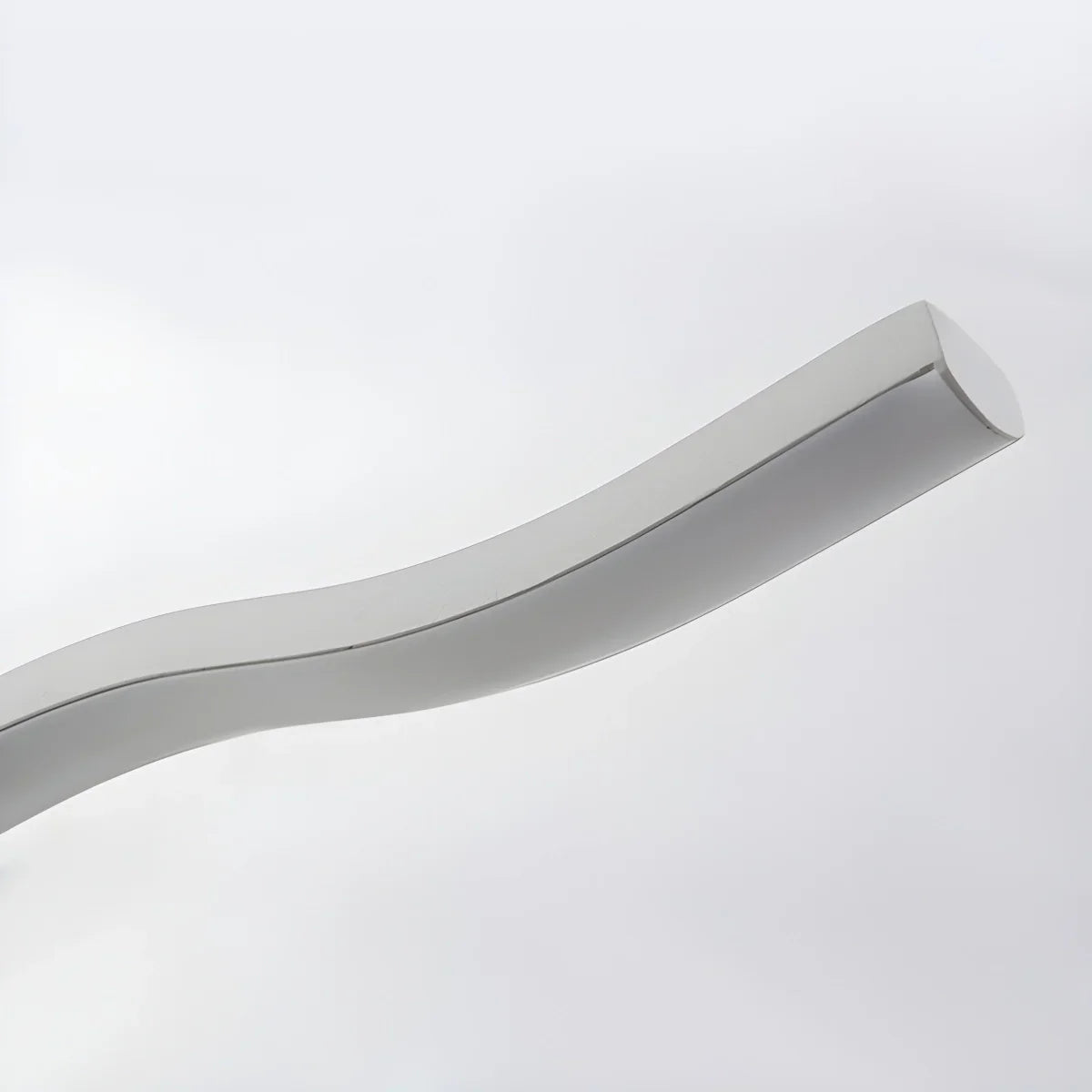 Vinaty Linear Wall Light