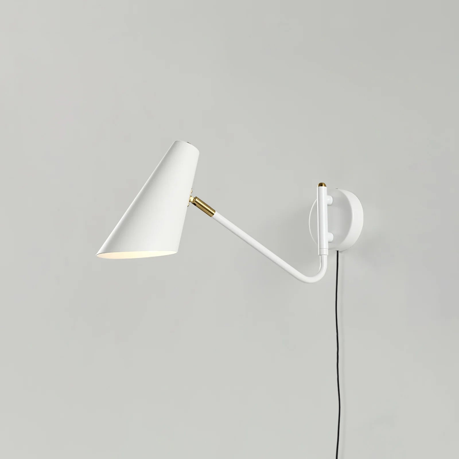 Arex Wall Light With Plug