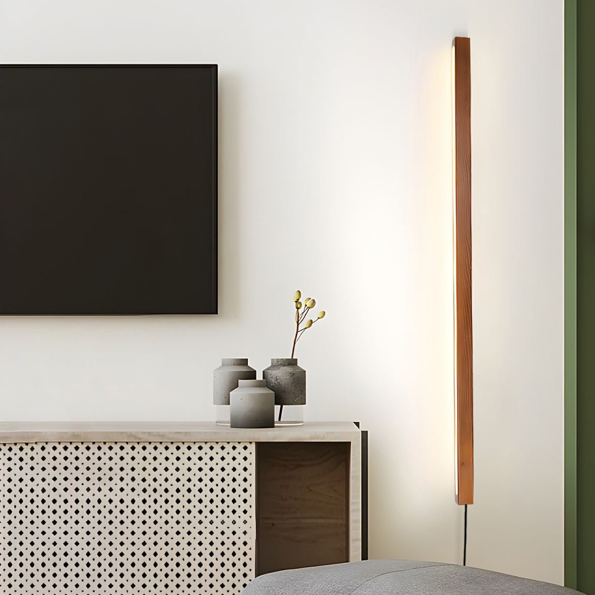 Aerelo Wall Light