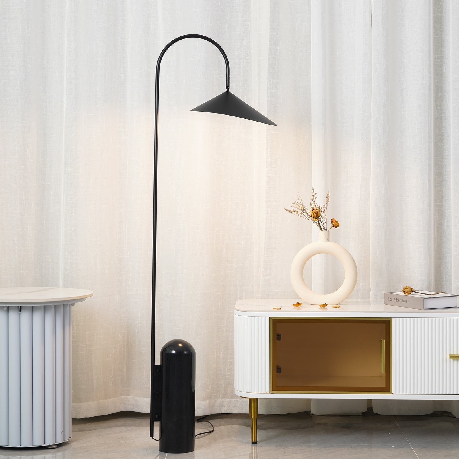 Arumce Floor Lamp