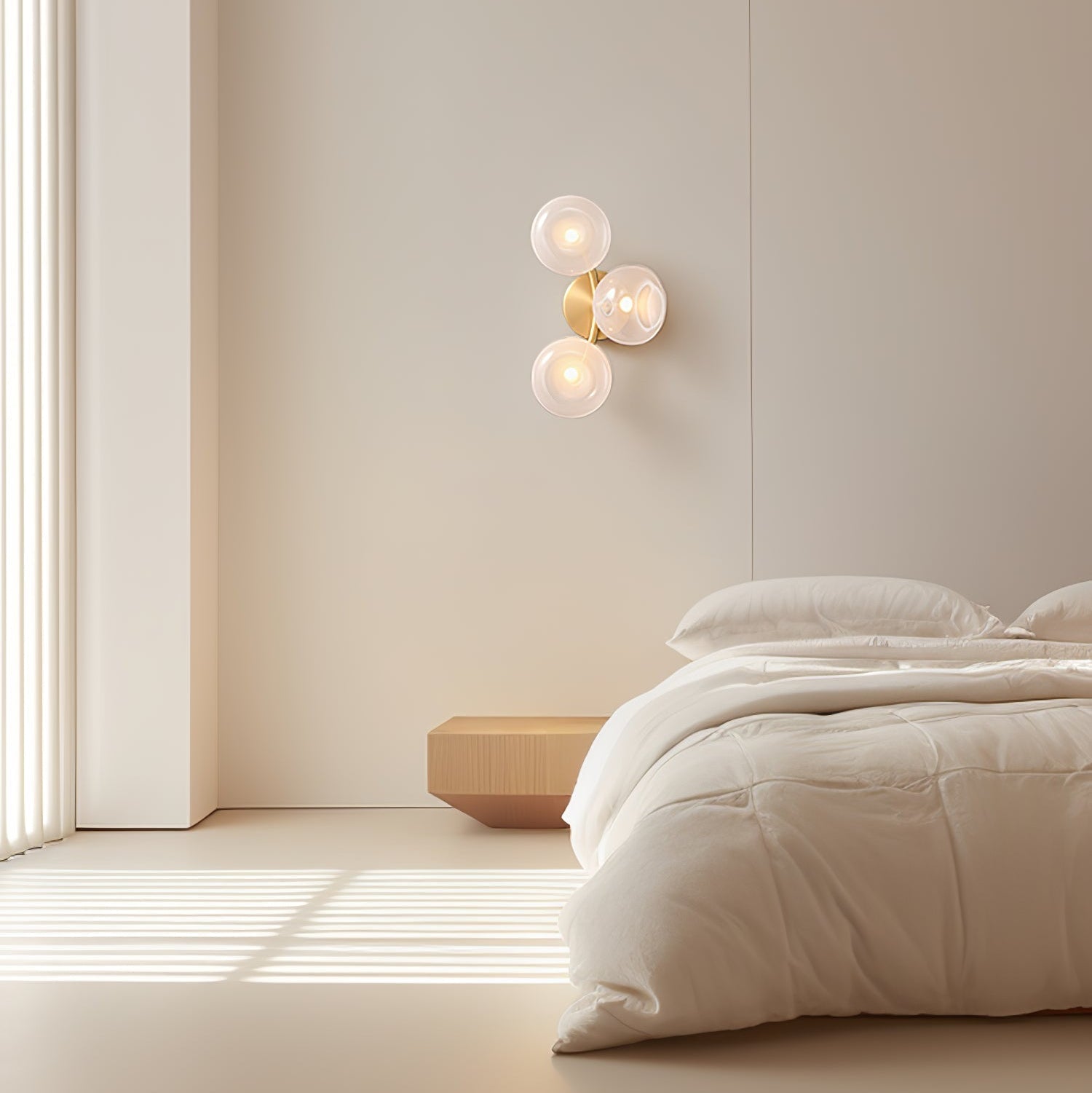 Aurovine Wall Light