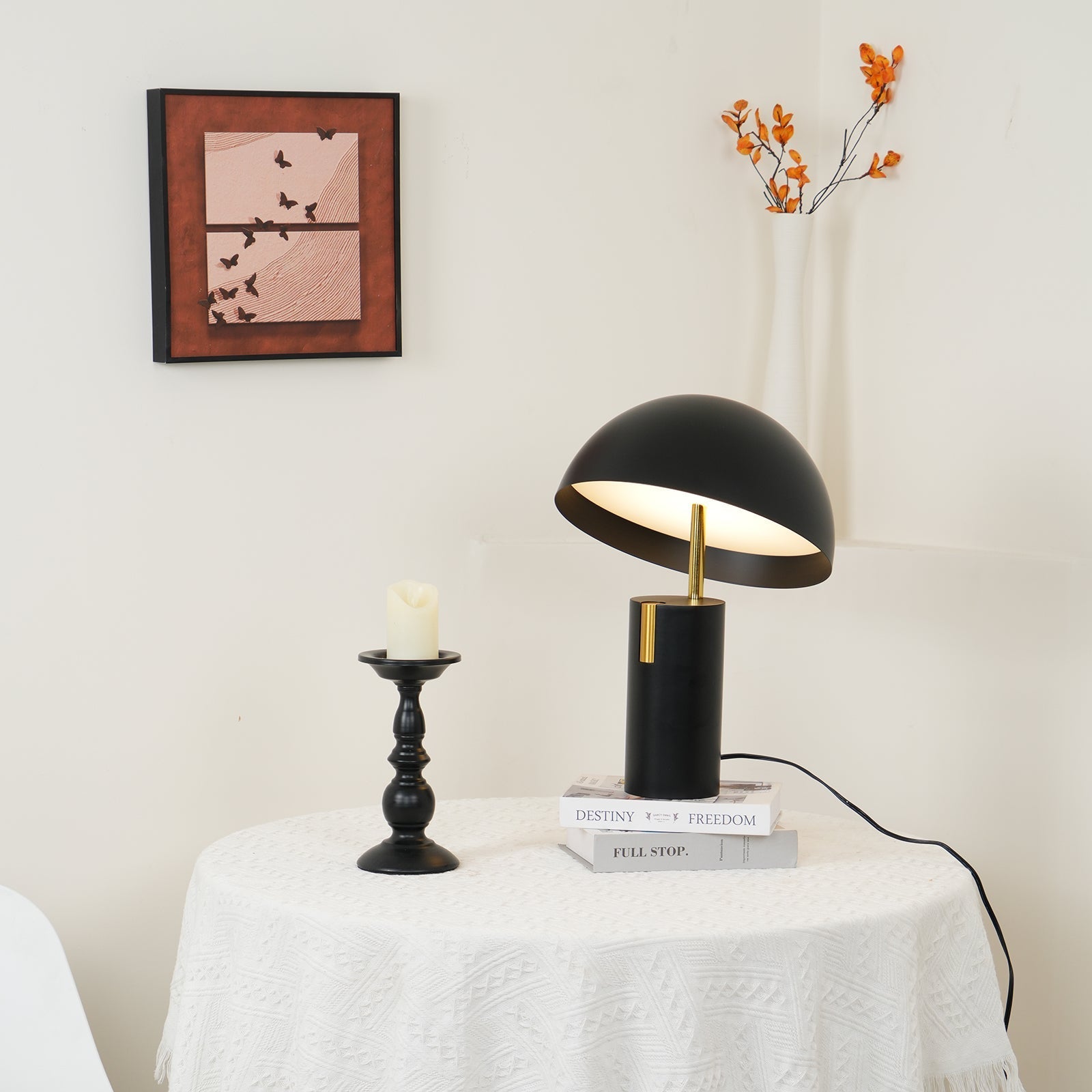 Tavos Table Lamp