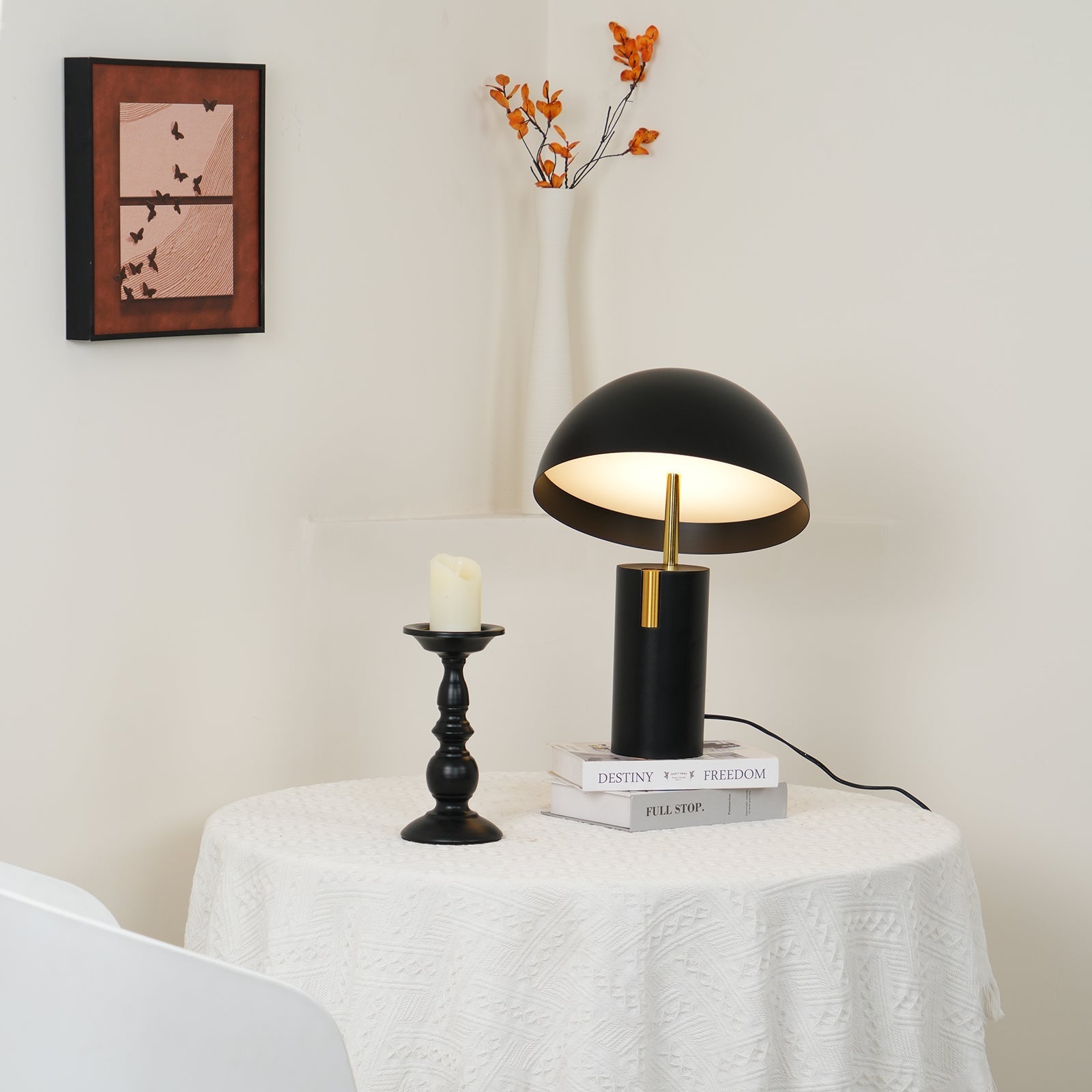 Tavos Table Lamp