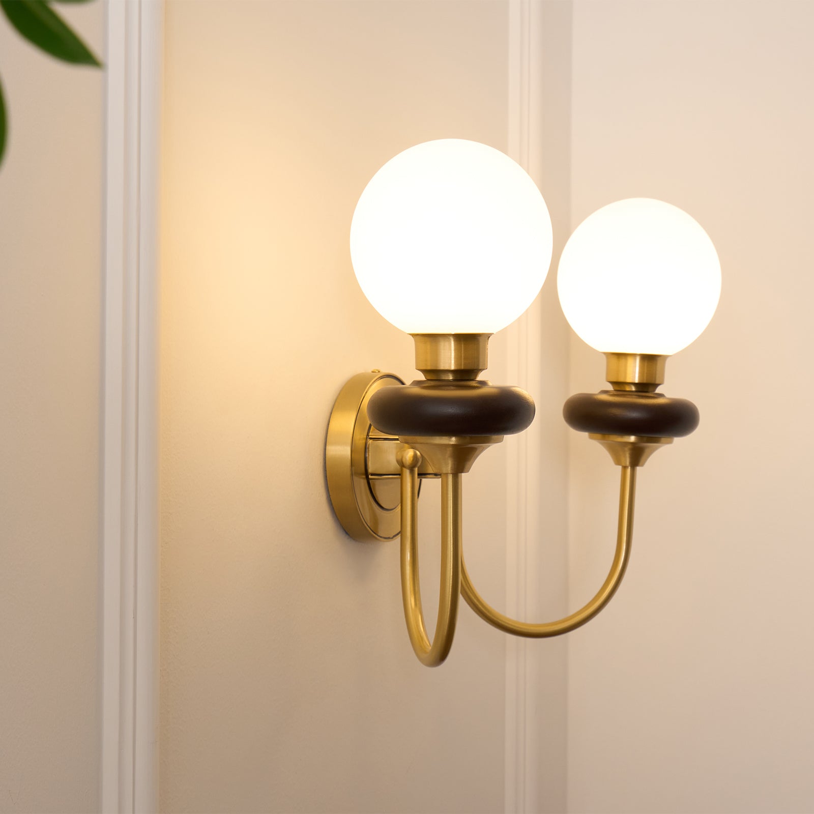 Belcon Wall Light