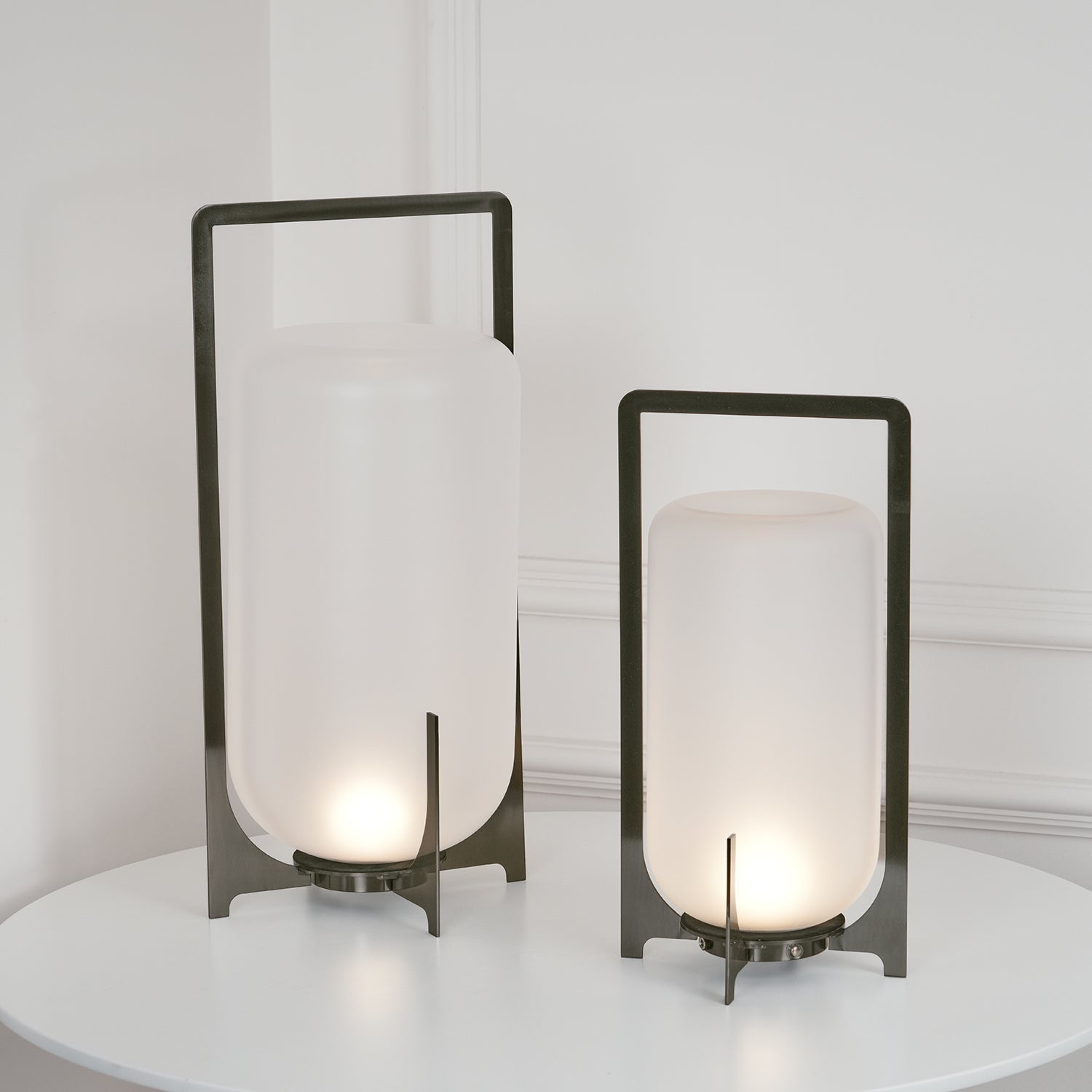Somvian Table Lamp