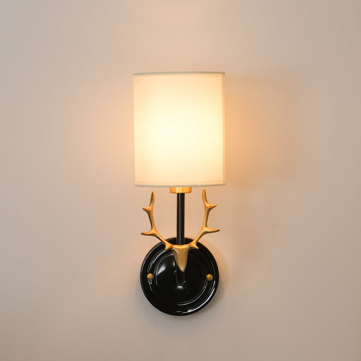 Varara Deer Wall Light