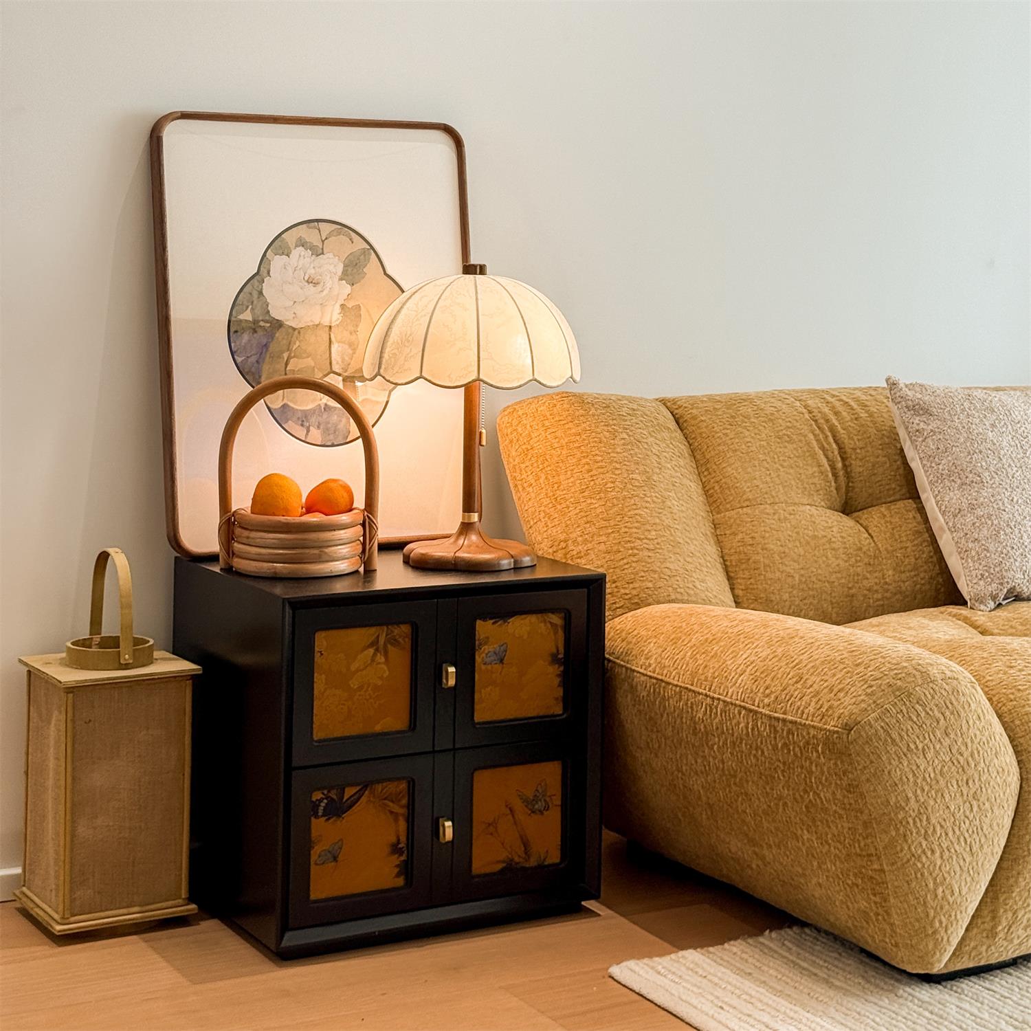 Brelzoria Table Lamp