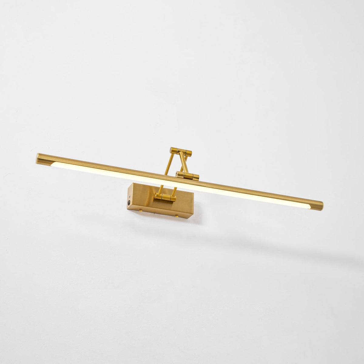 Jesora Linear Wall Light