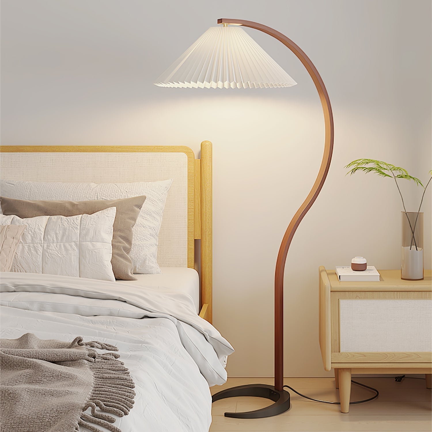 Capereni Floor Lamp