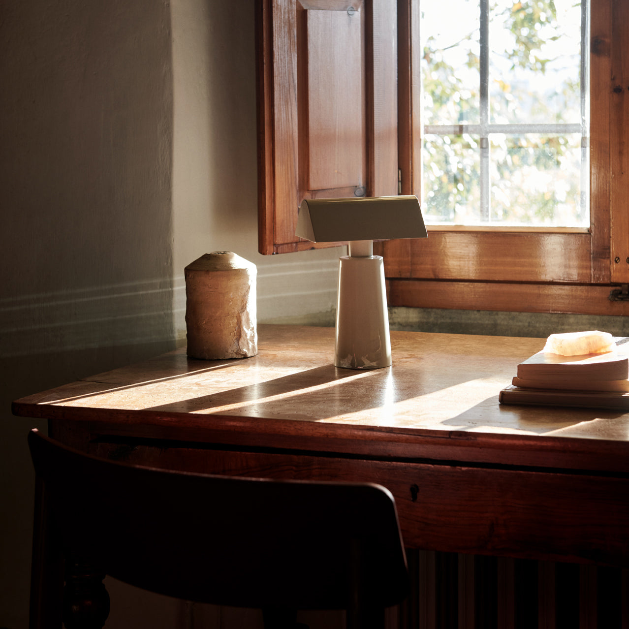 Ceniro Table Lamp