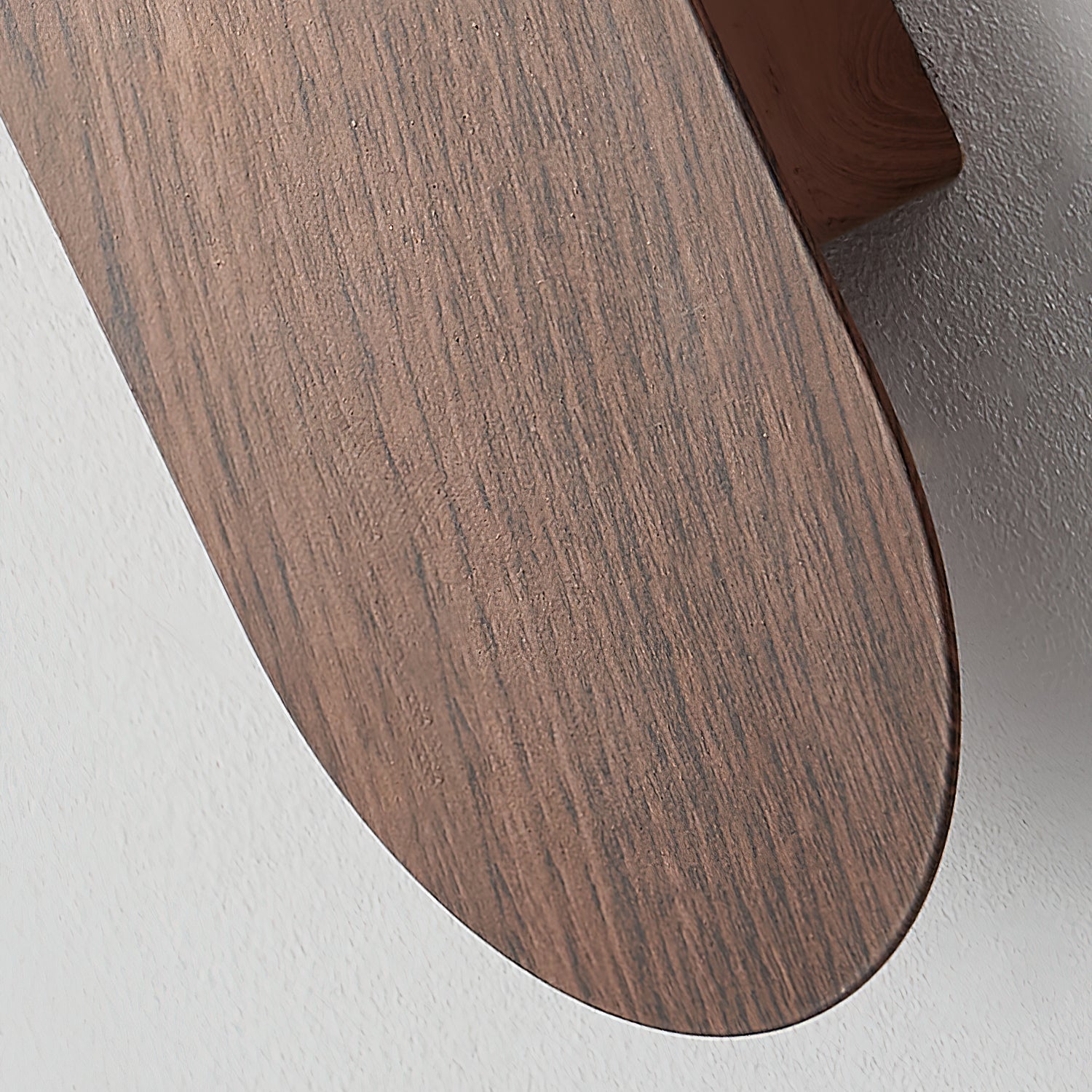 Lyrace Wall Light