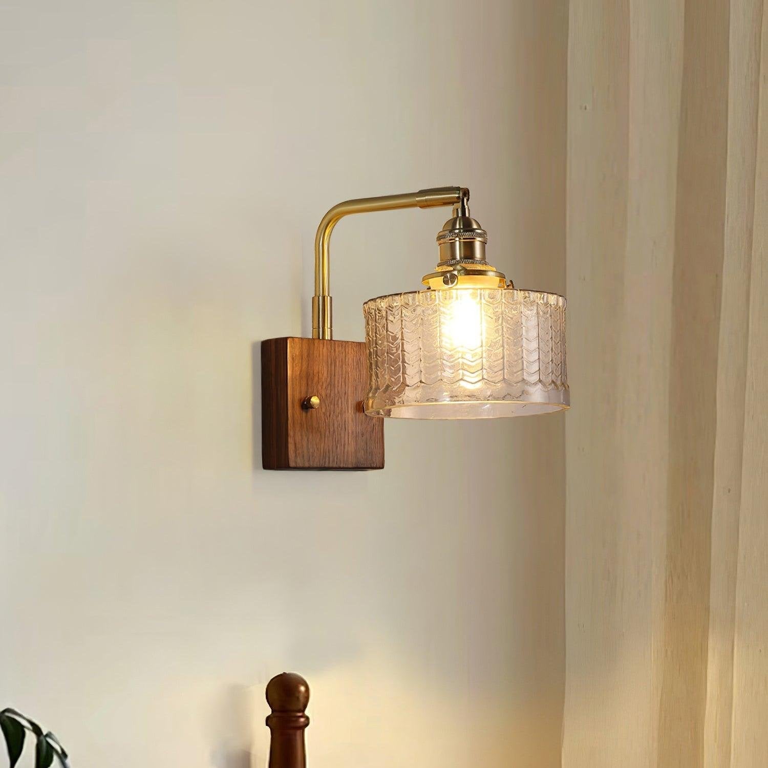 Quilivon Wall Light Model B