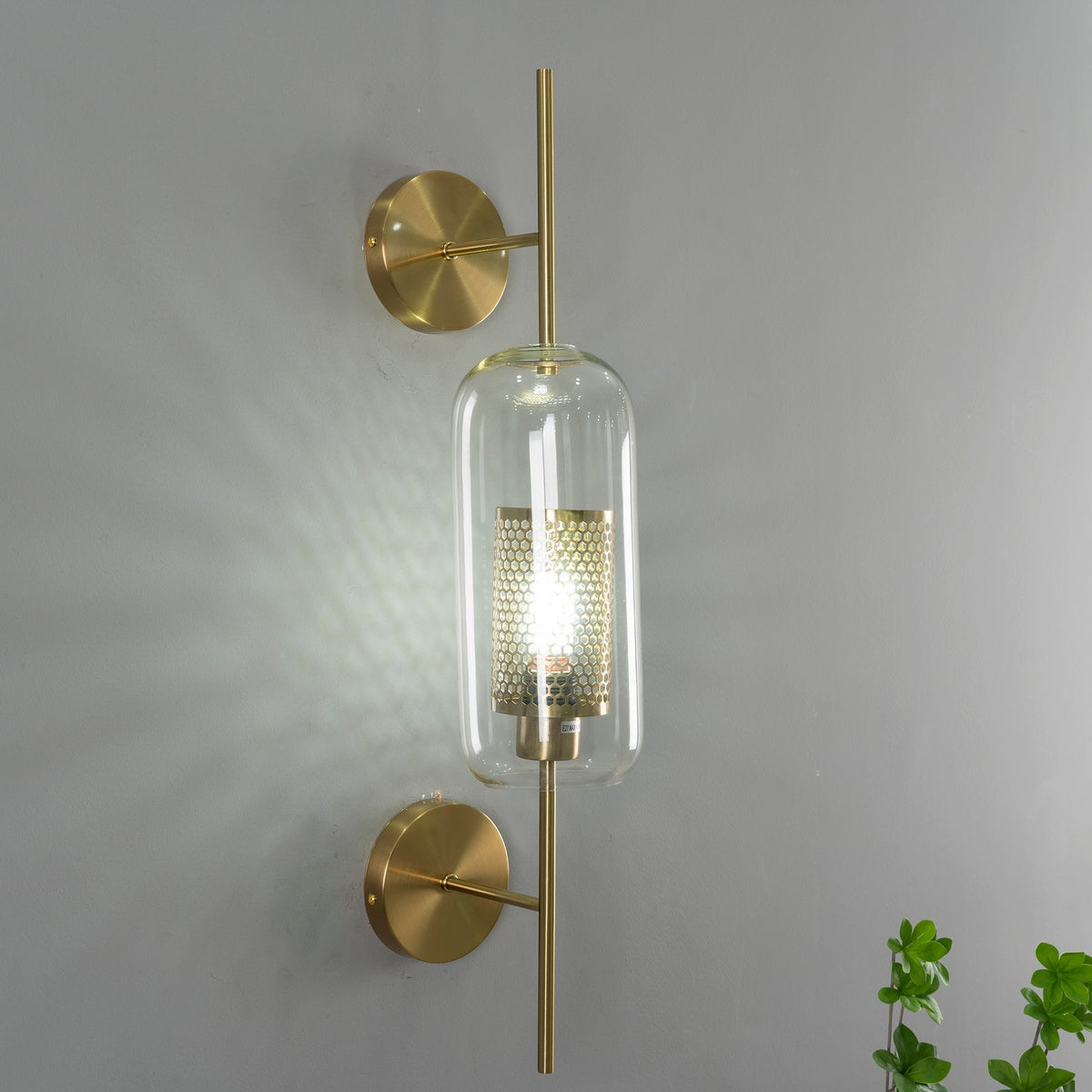 Gritulo Modern Wall Light
