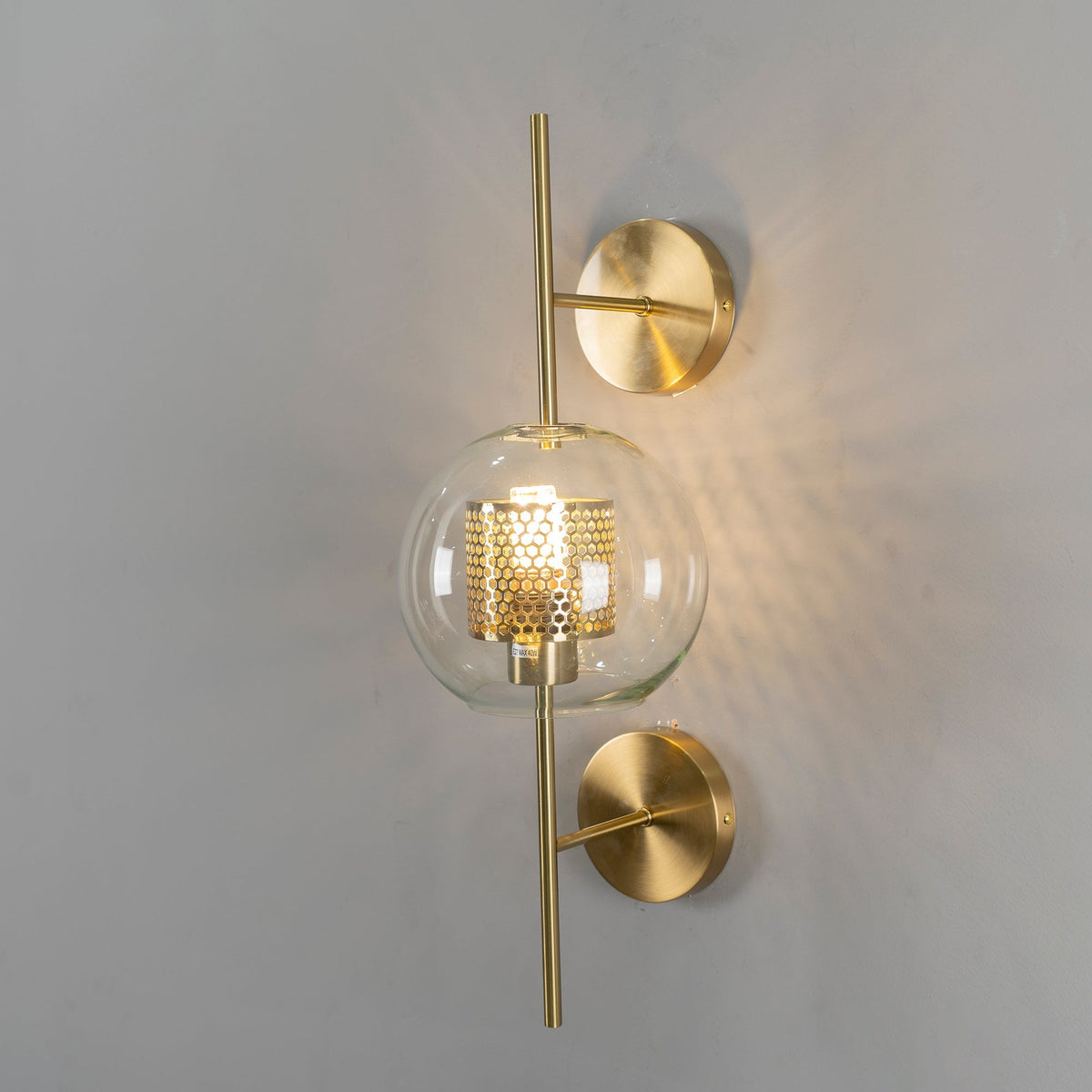 Gritulo Modern Wall Light