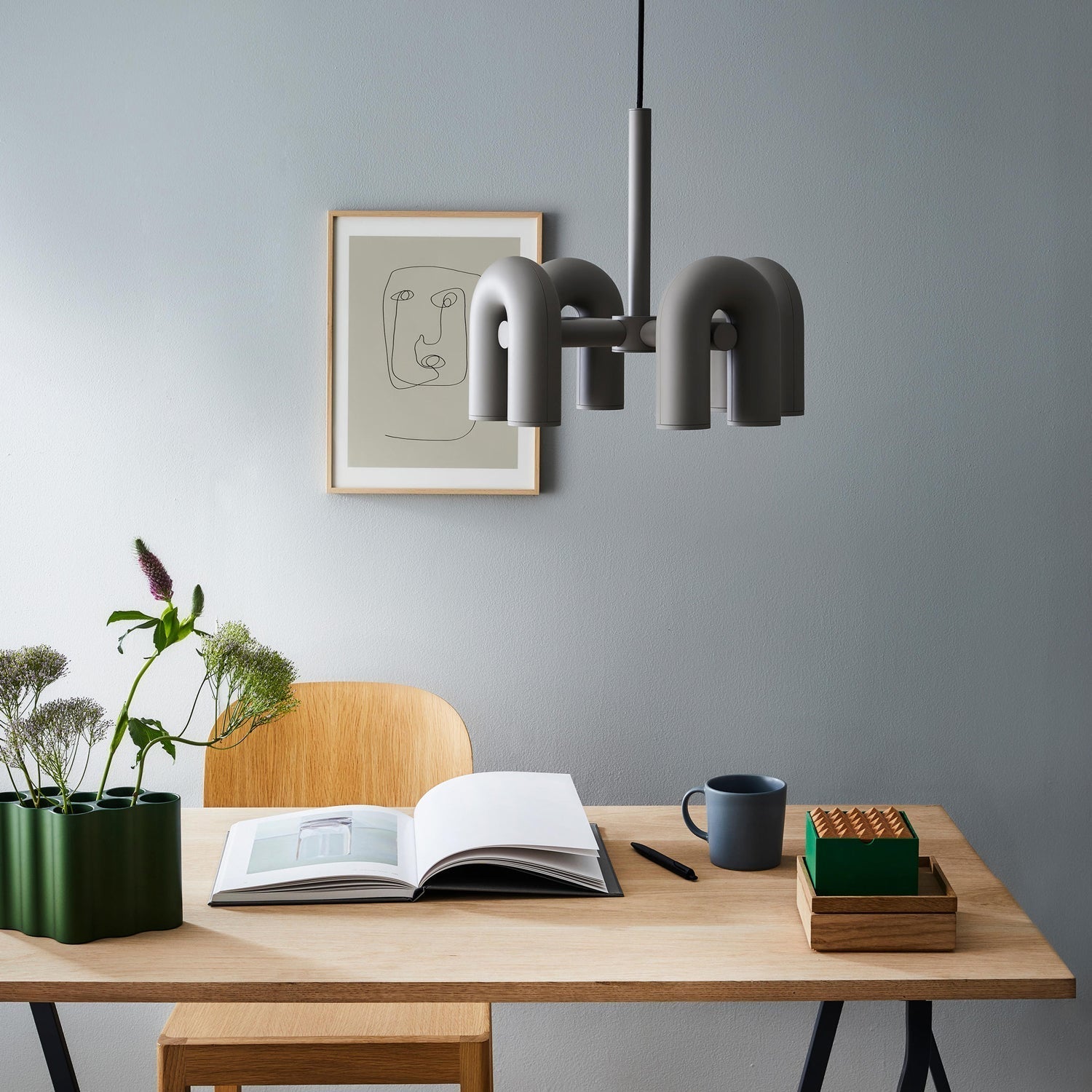 Kuben Pendant Light