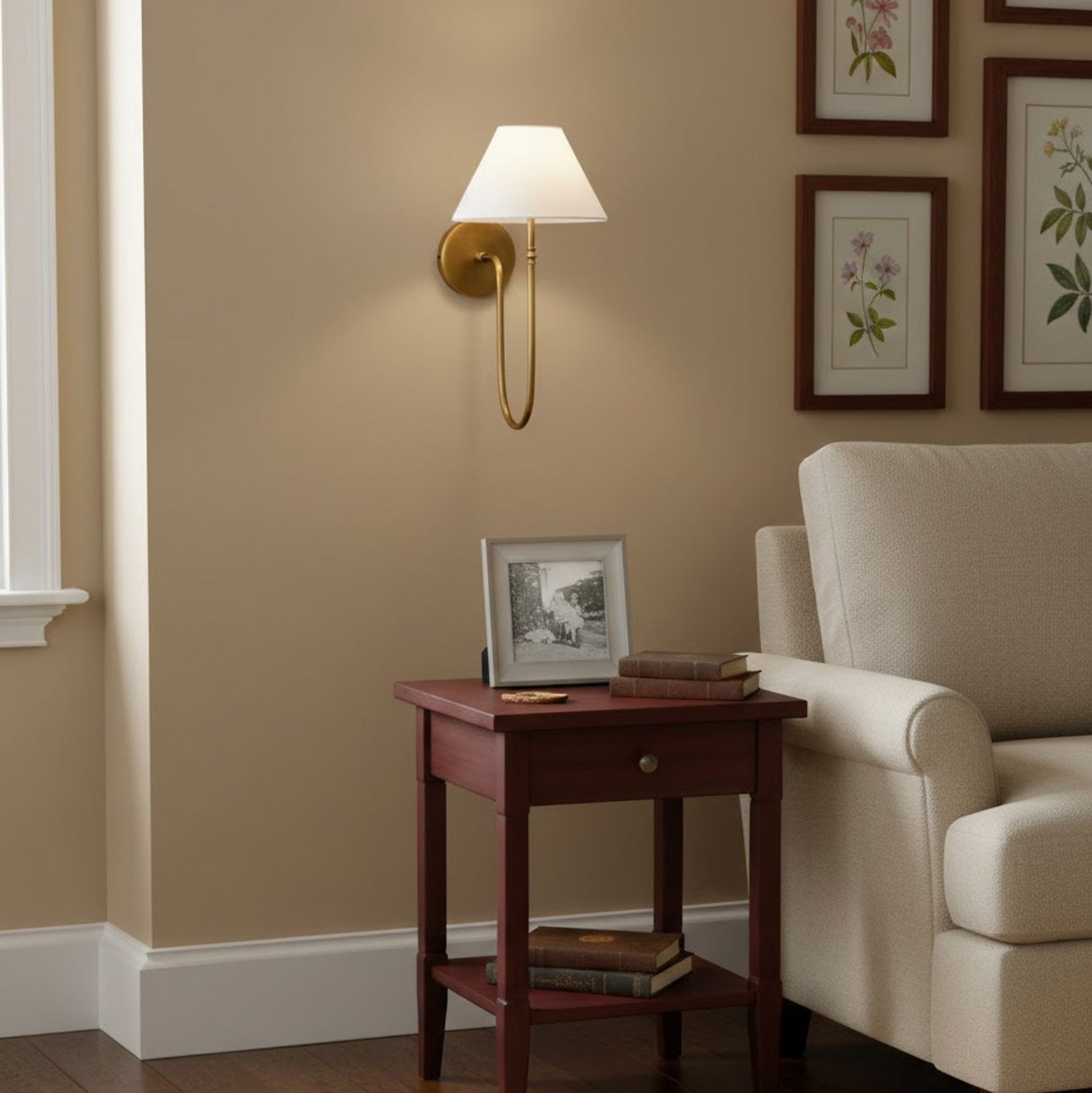 Dellon Wall Light