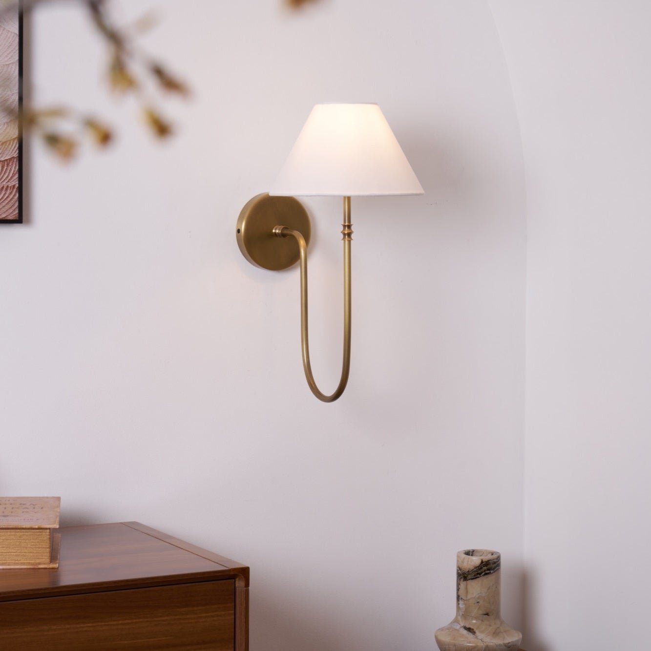 Dellon Wall Light