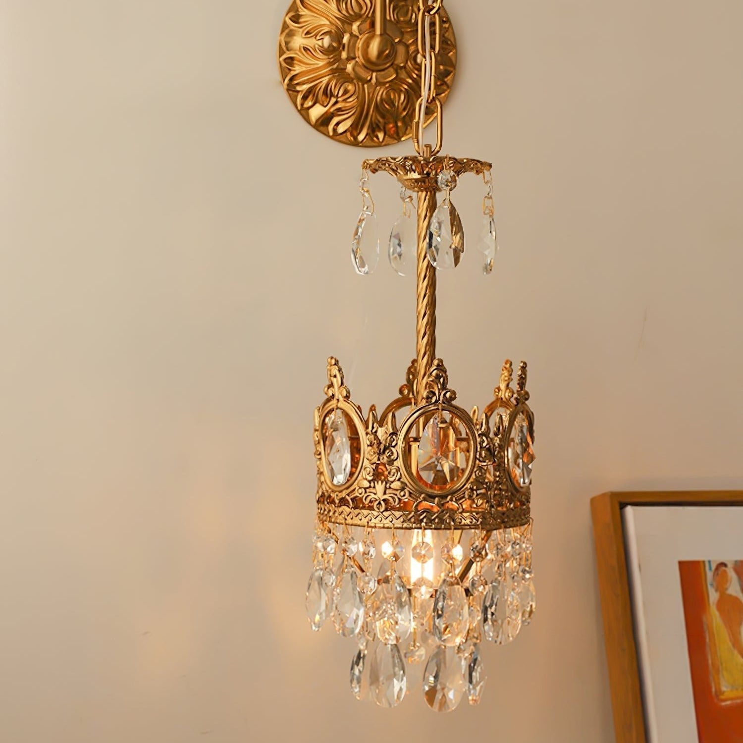 Qelin Crystal Crown Wall Light