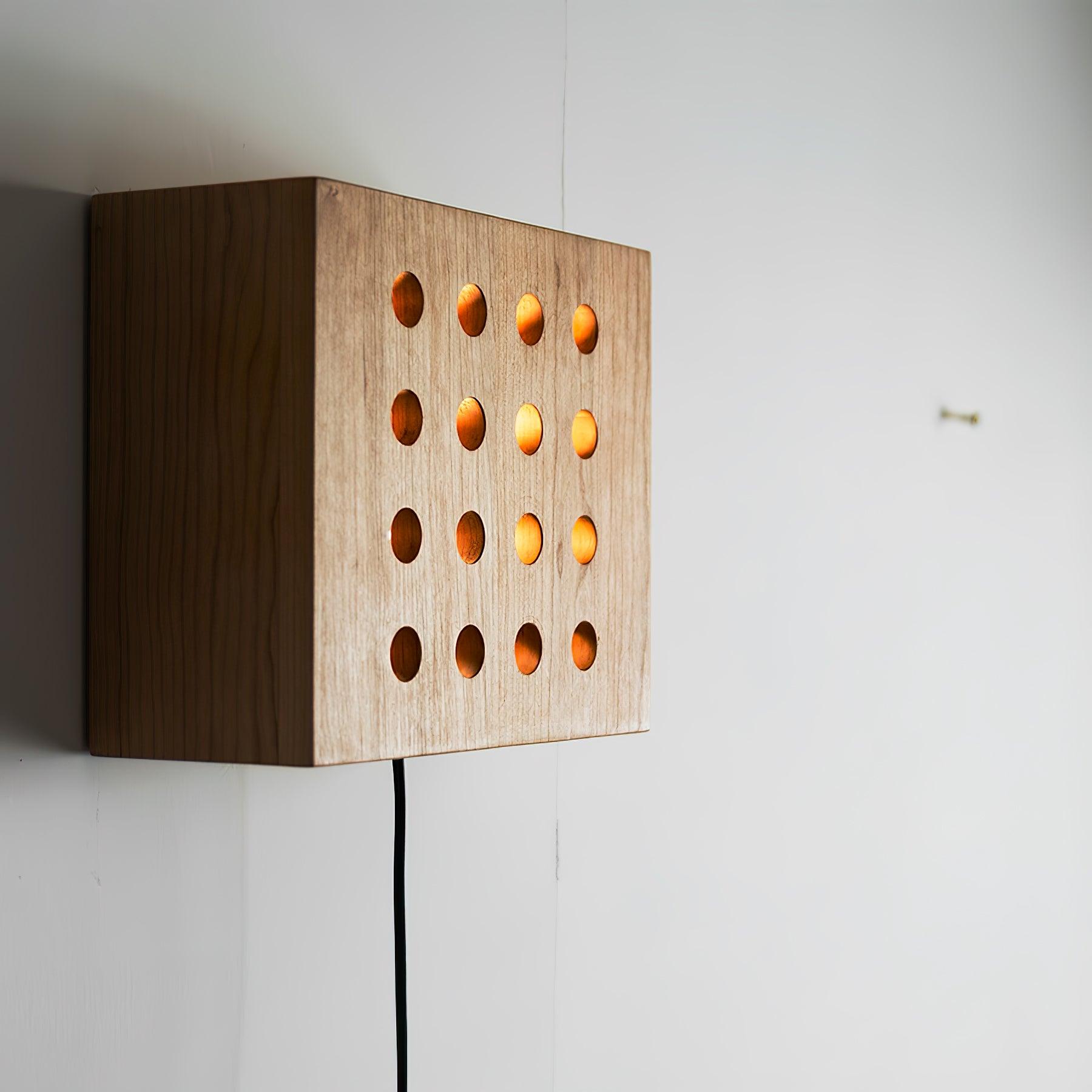 Selmo Wooden Wall Light