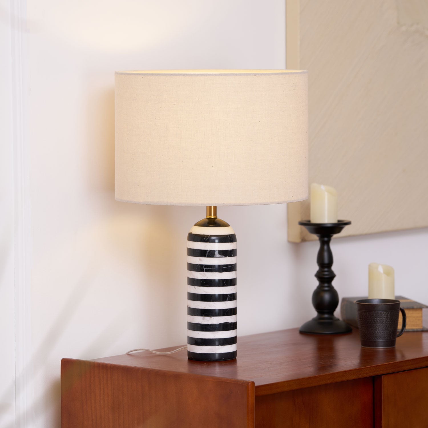 Sivelo Table Lamp