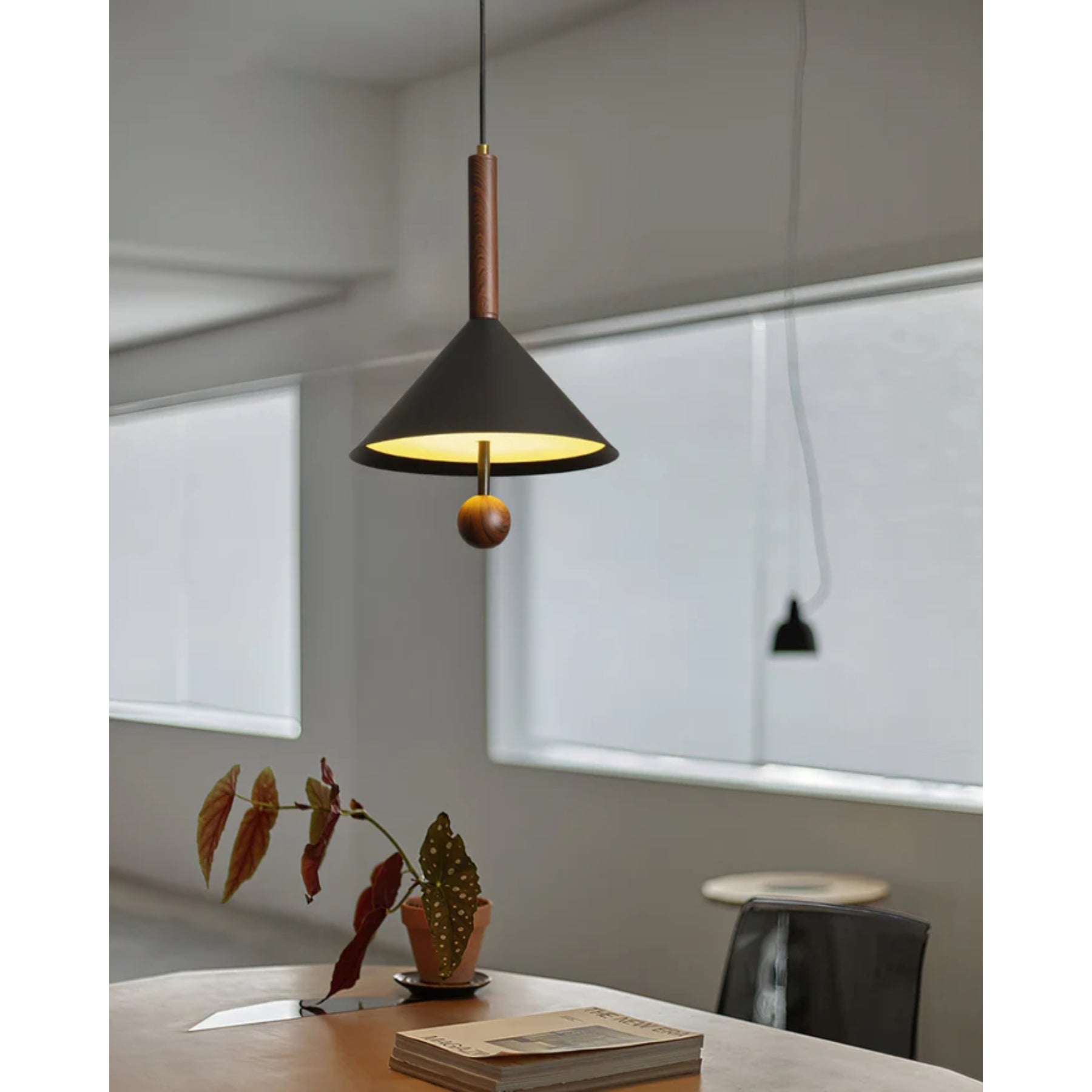 Denta Pendant Light