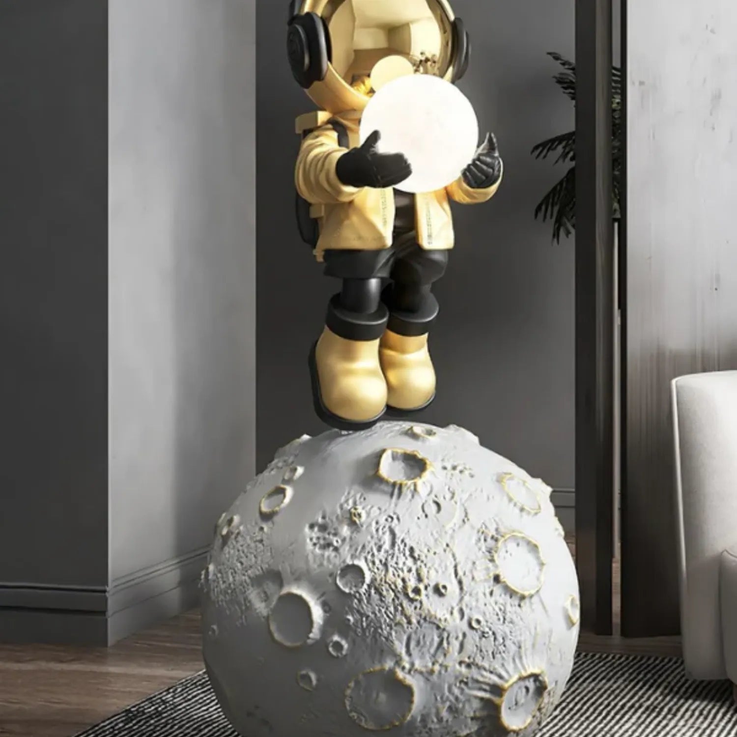 Fantasy Astronaut C Floor Lamp