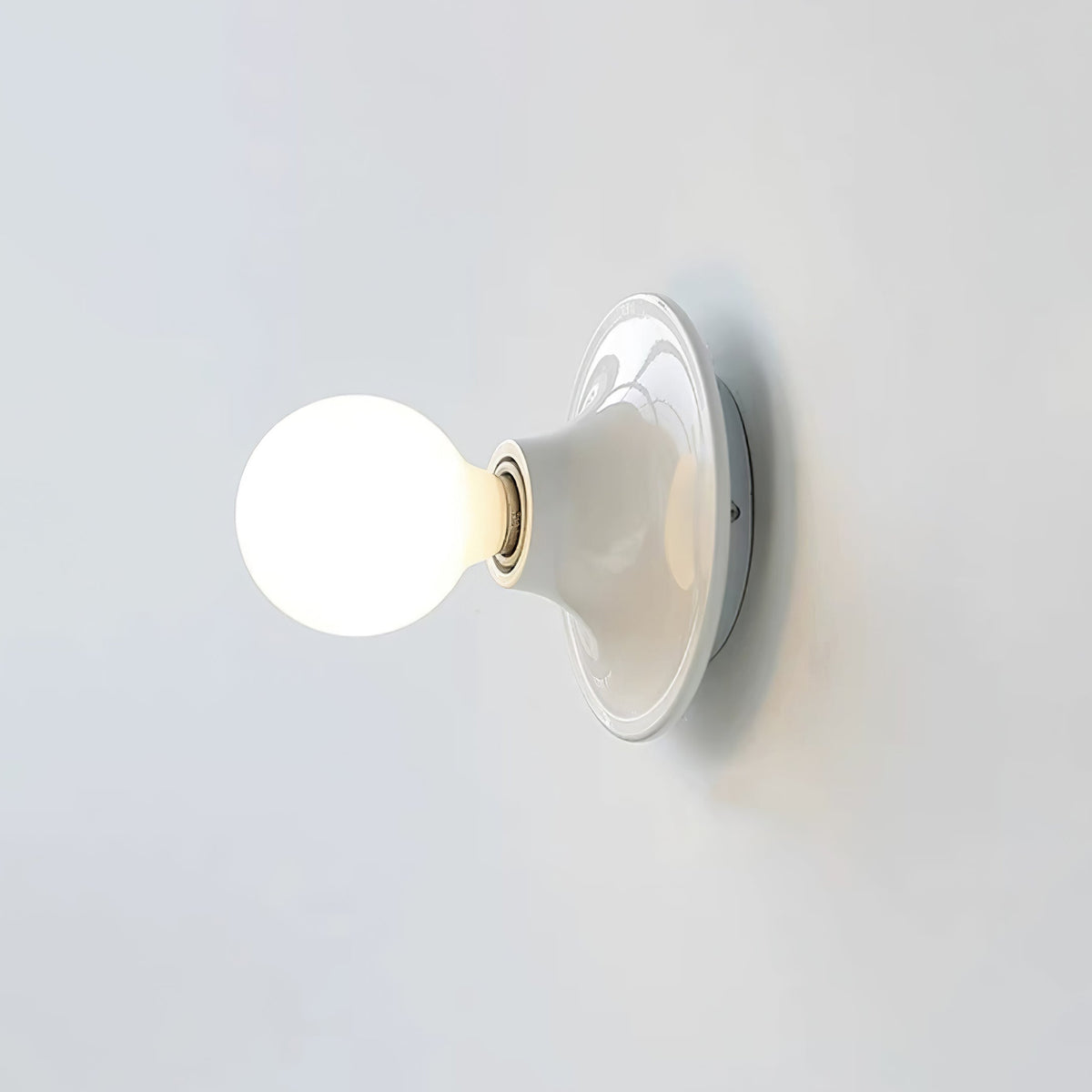 Tononalo Cone Wall Light