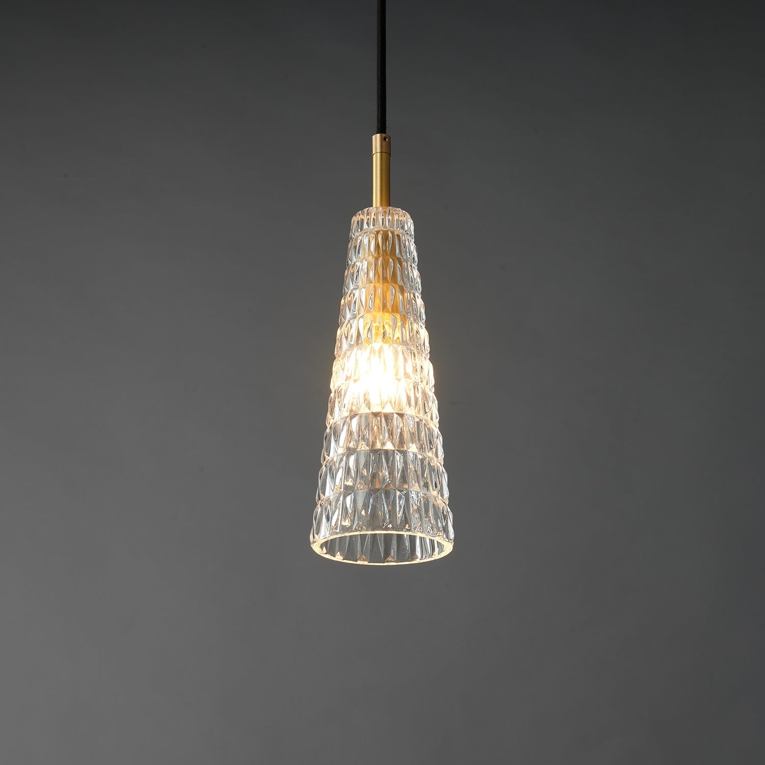 Lekopeza Pendant Light