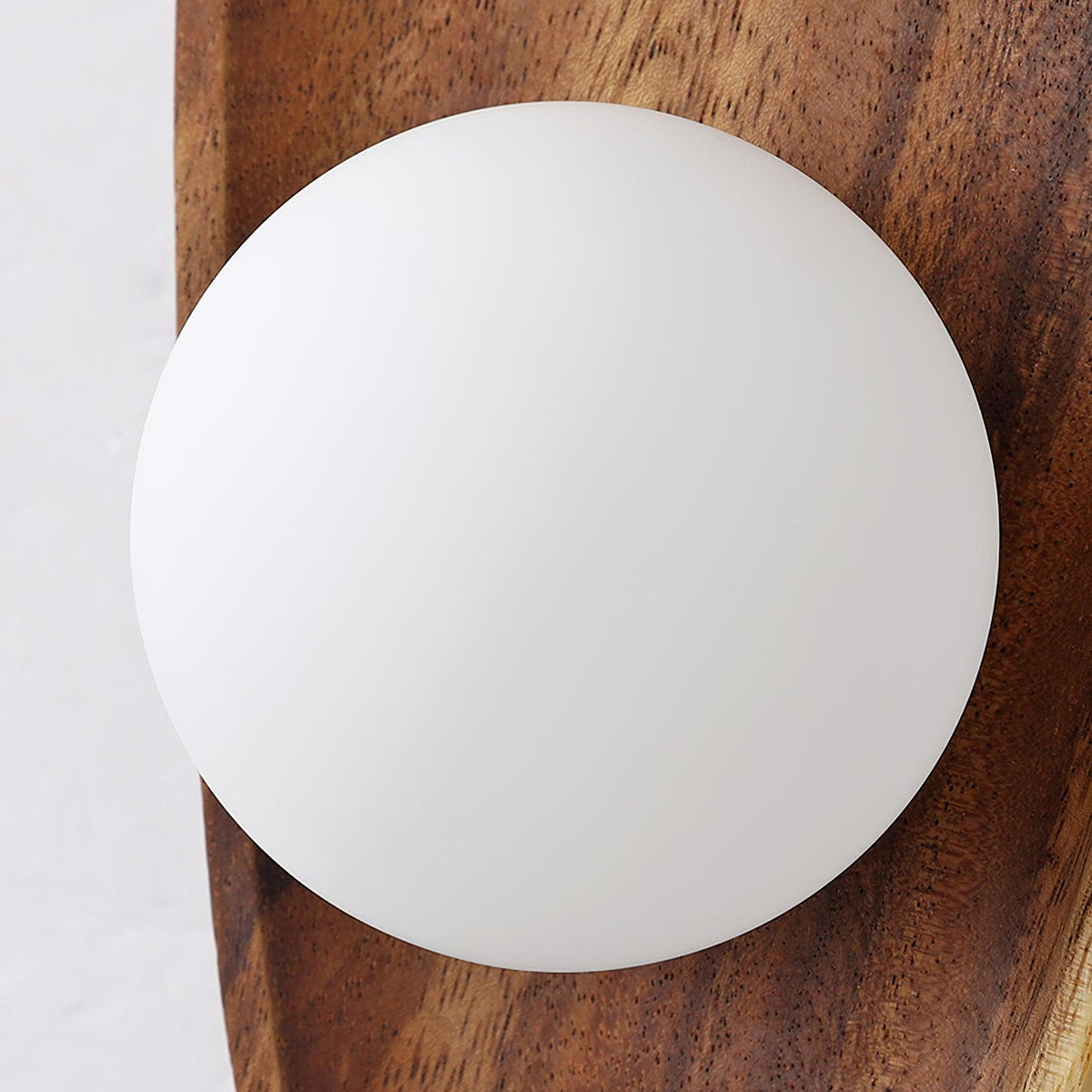 Codera Minimalist Wall Light