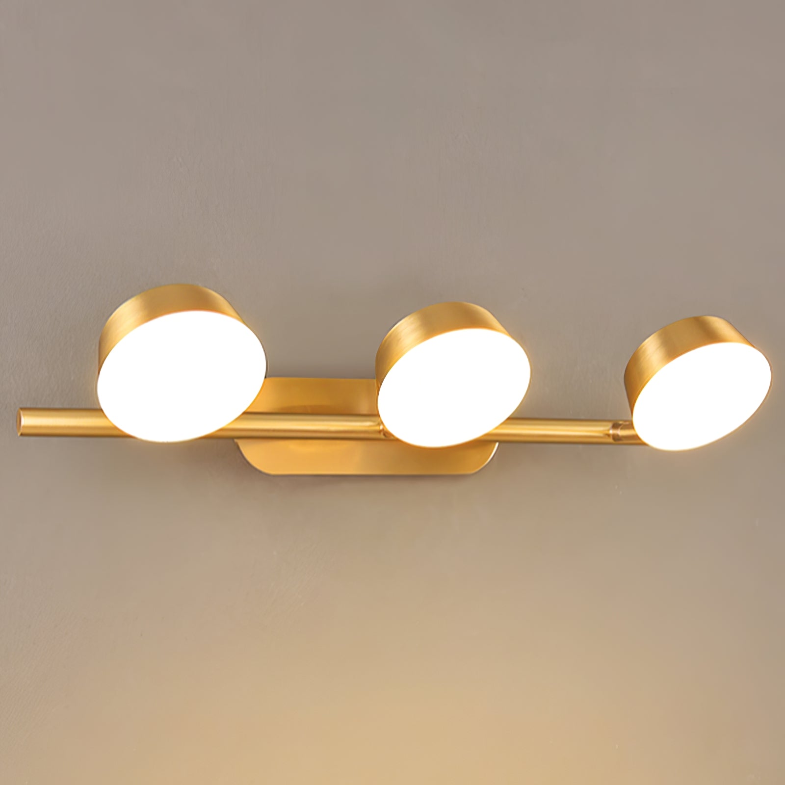 Oliven Wall Light