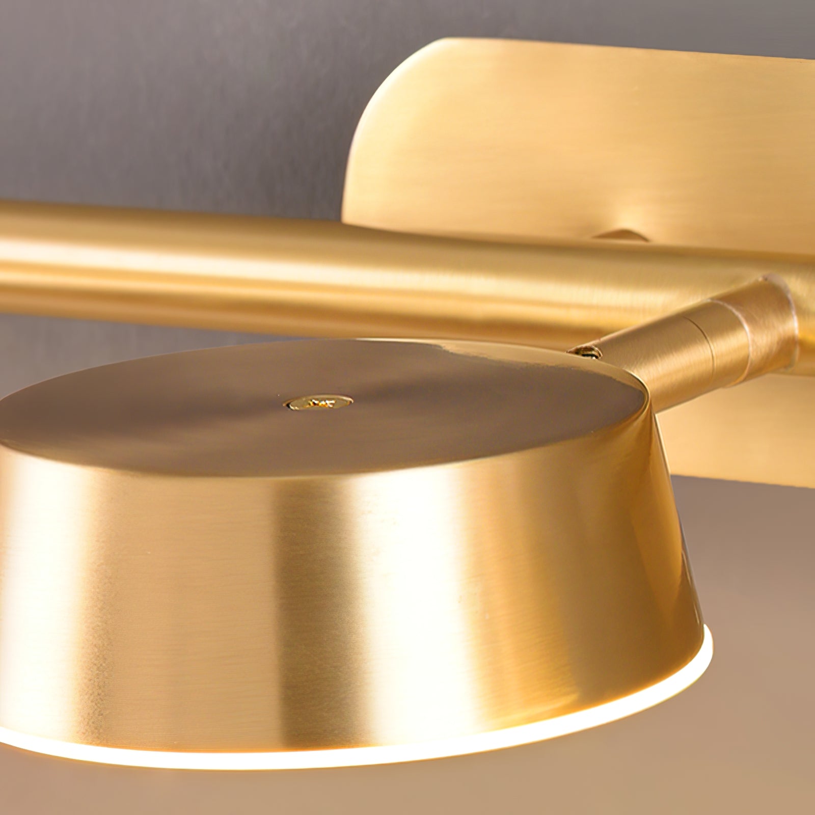 Oliven Wall Light
