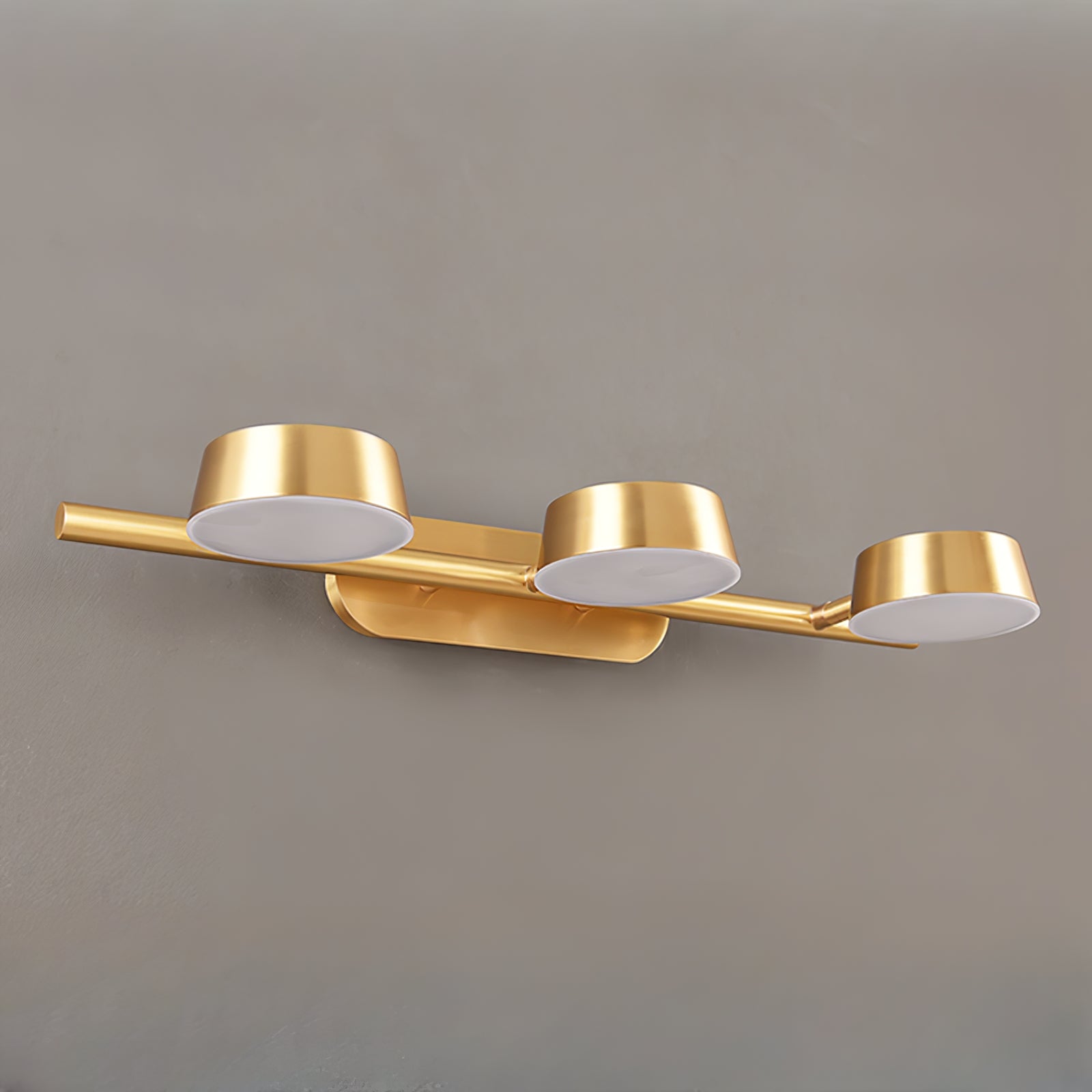 Oliven Wall Light