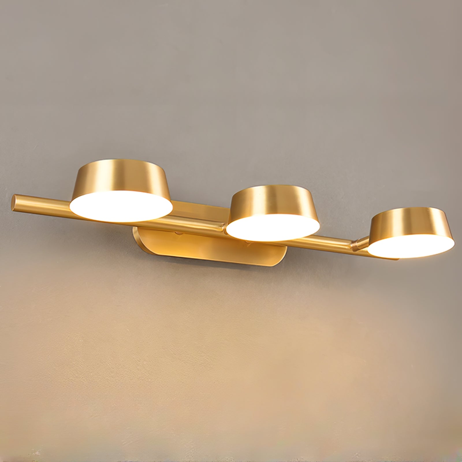 Oliven Wall Light