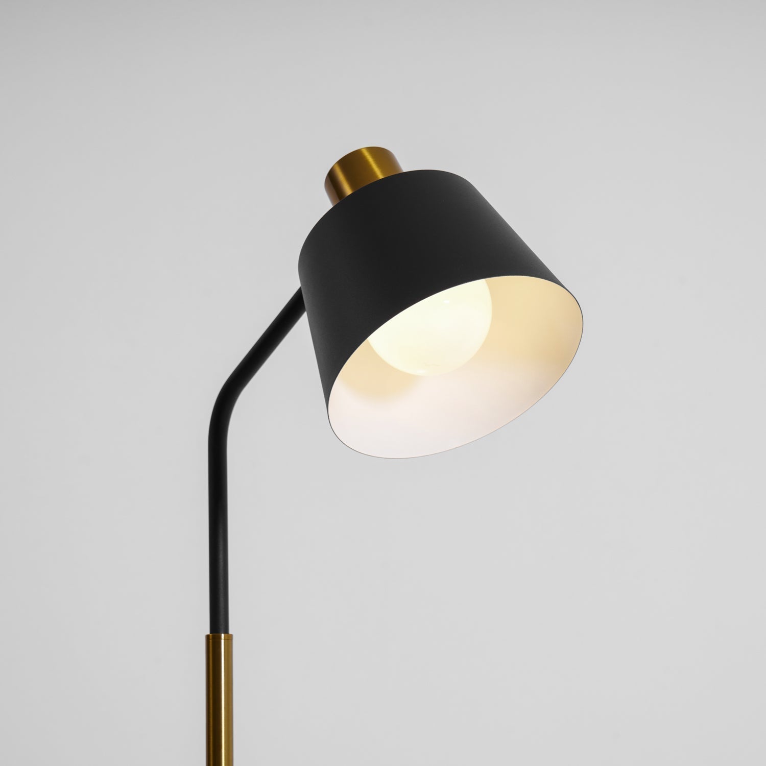 Sevem Floor Lamp