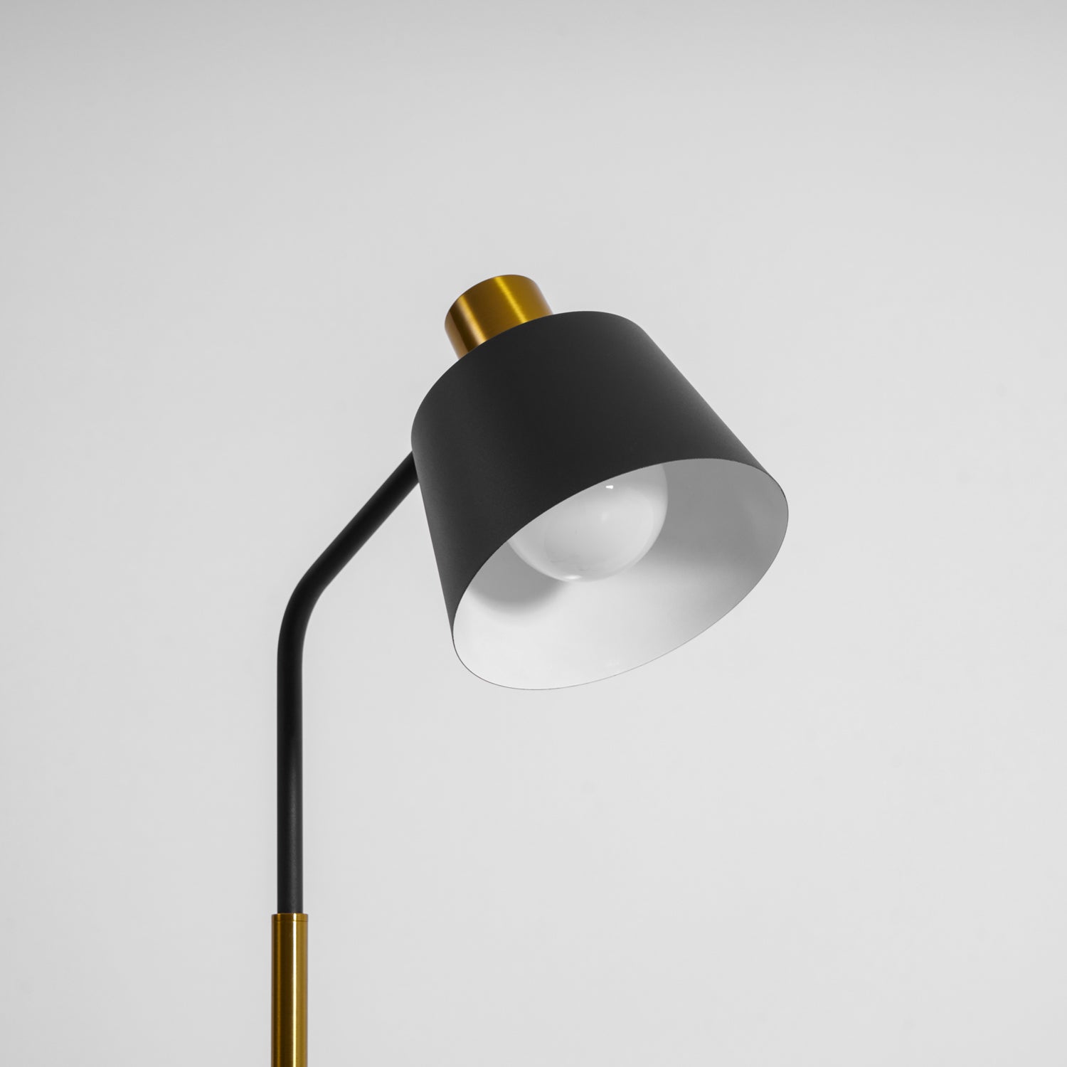 Sevem Floor Lamp