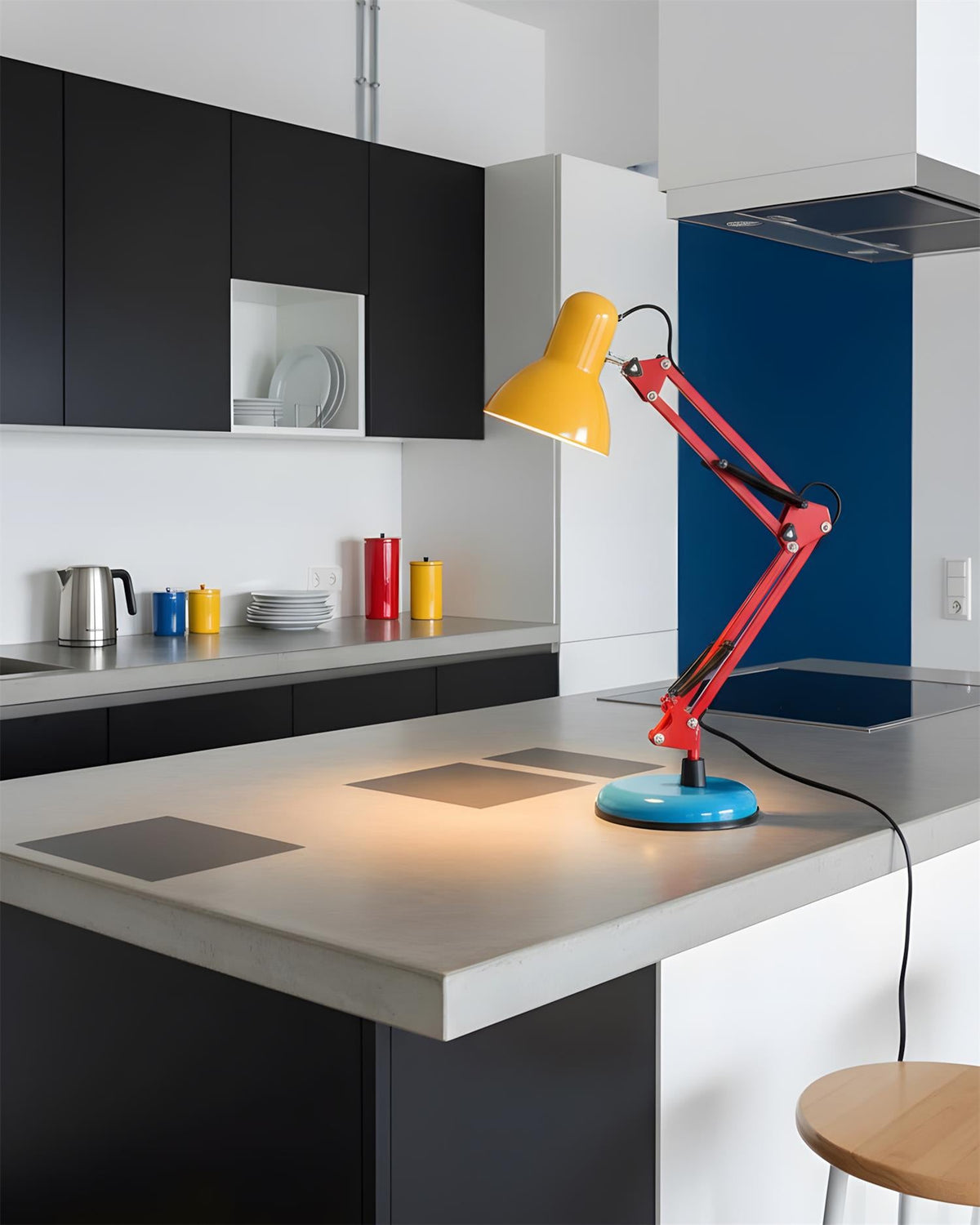 Honam Memphis Table Lamp