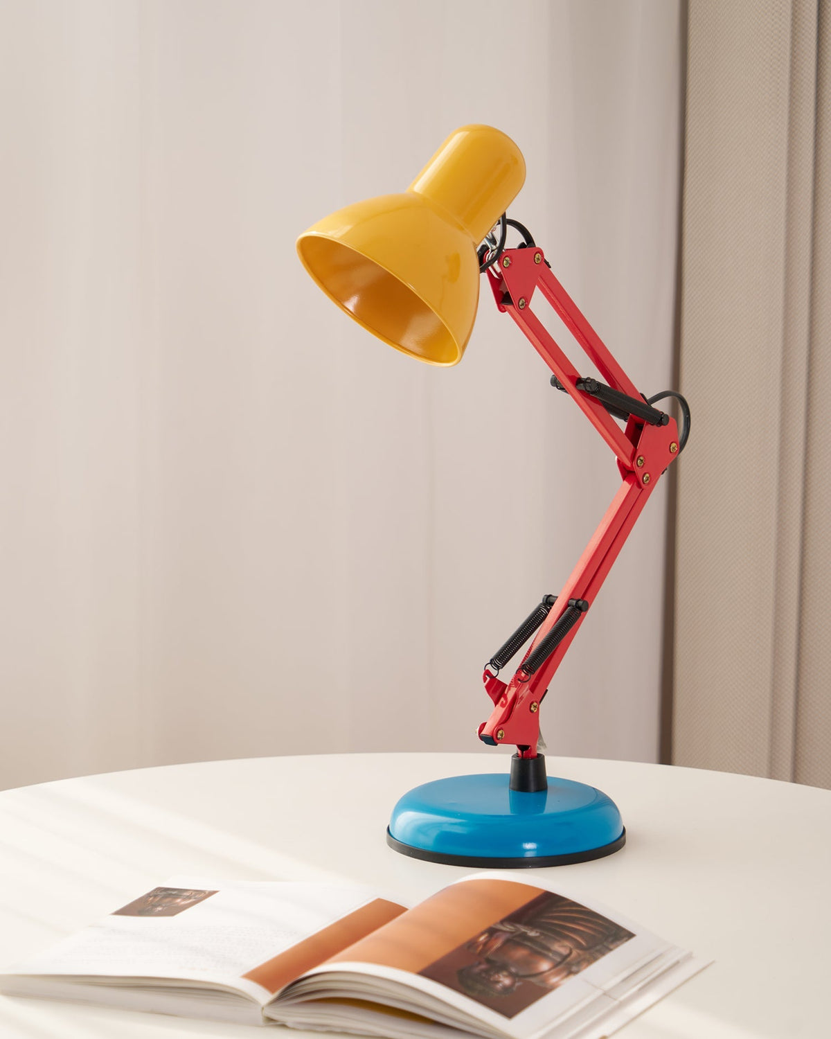 Honam Memphis Table Lamp