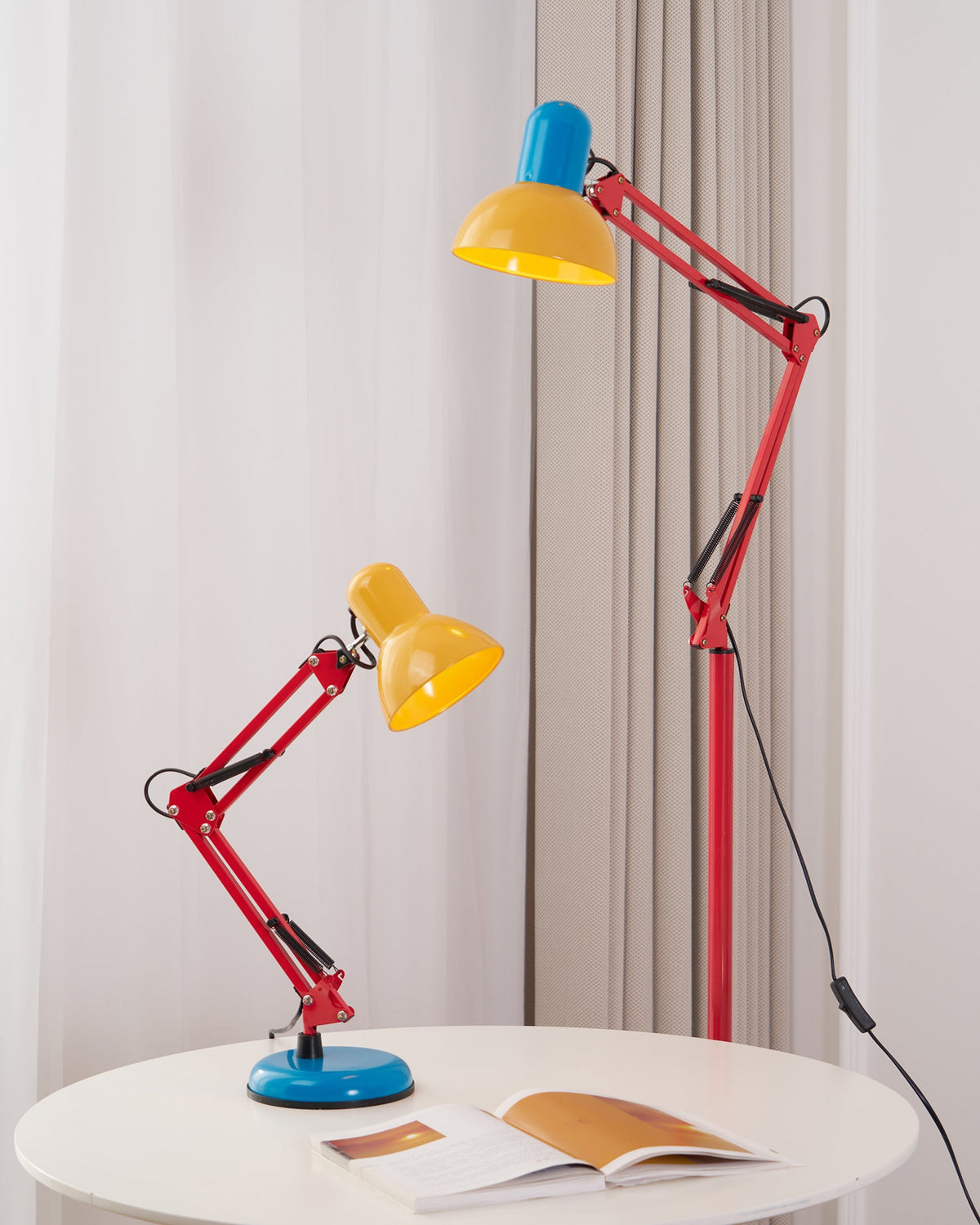 Honam Memphis Table Lamp