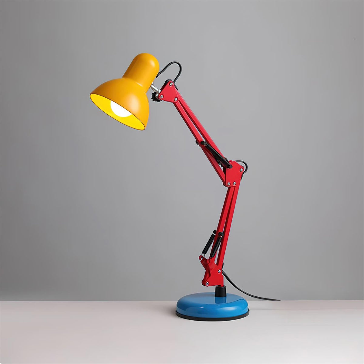 Honam Memphis Table Lamp