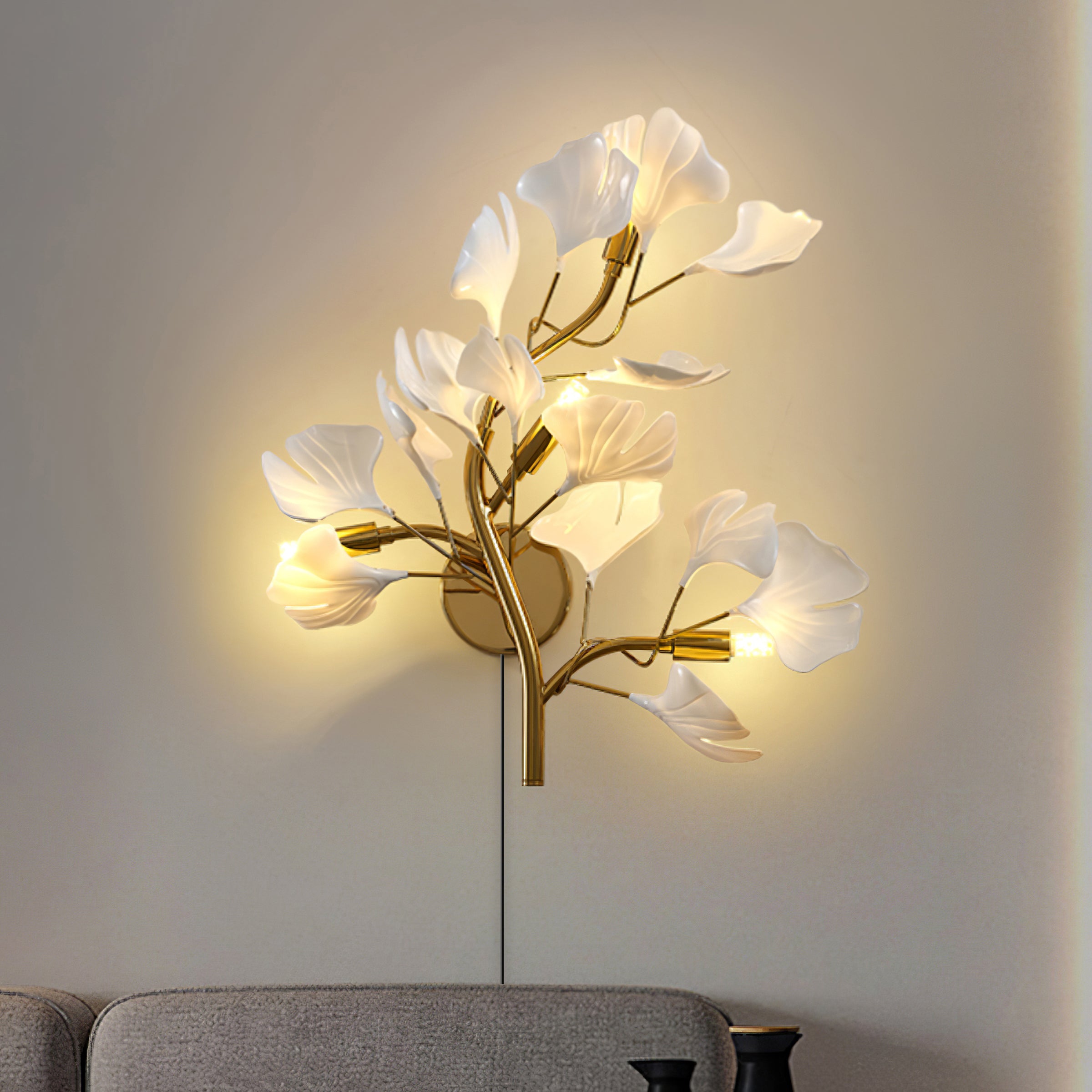 Egiso Flower Wall Light