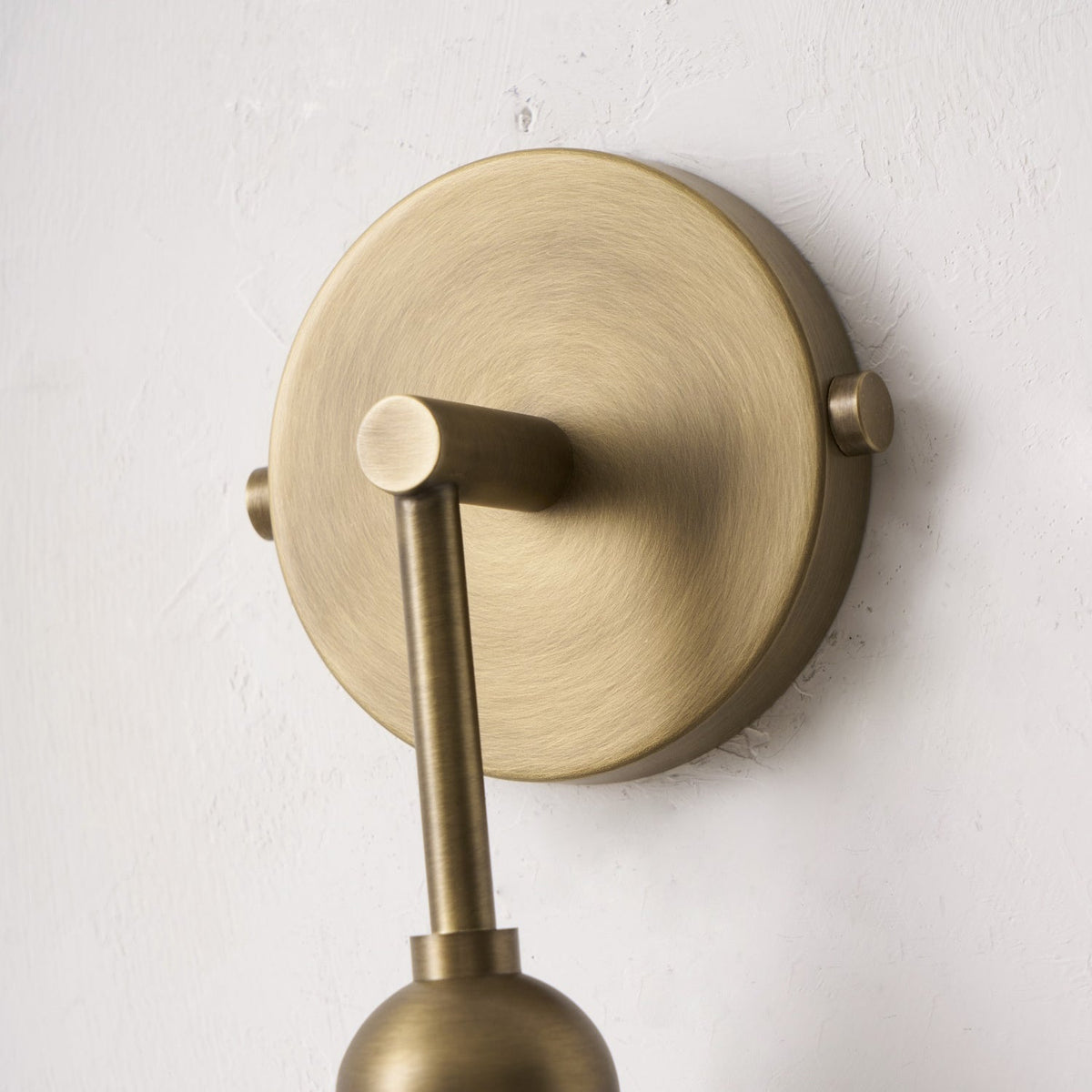 Golani Linear Wall Light