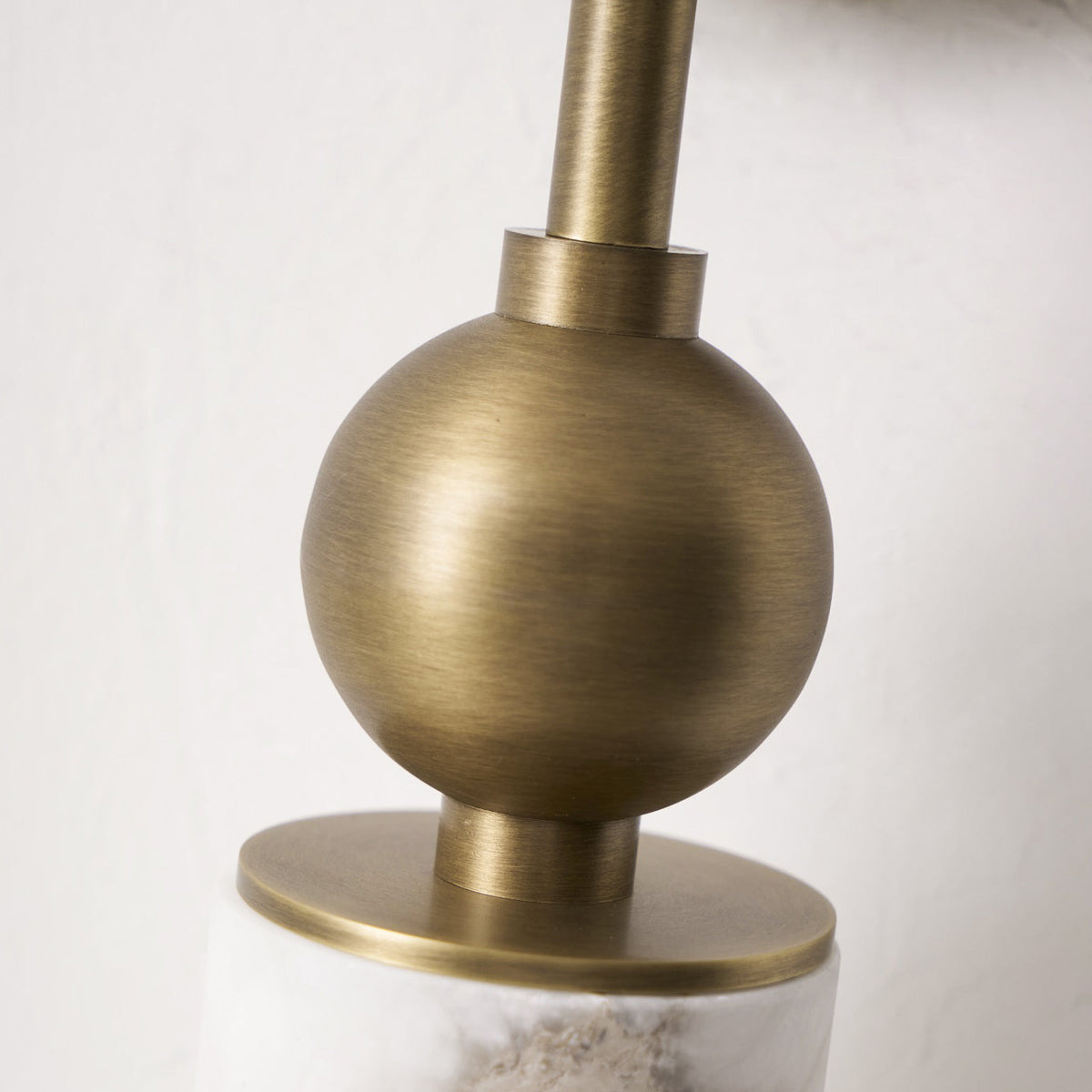 Golani Linear Wall Light