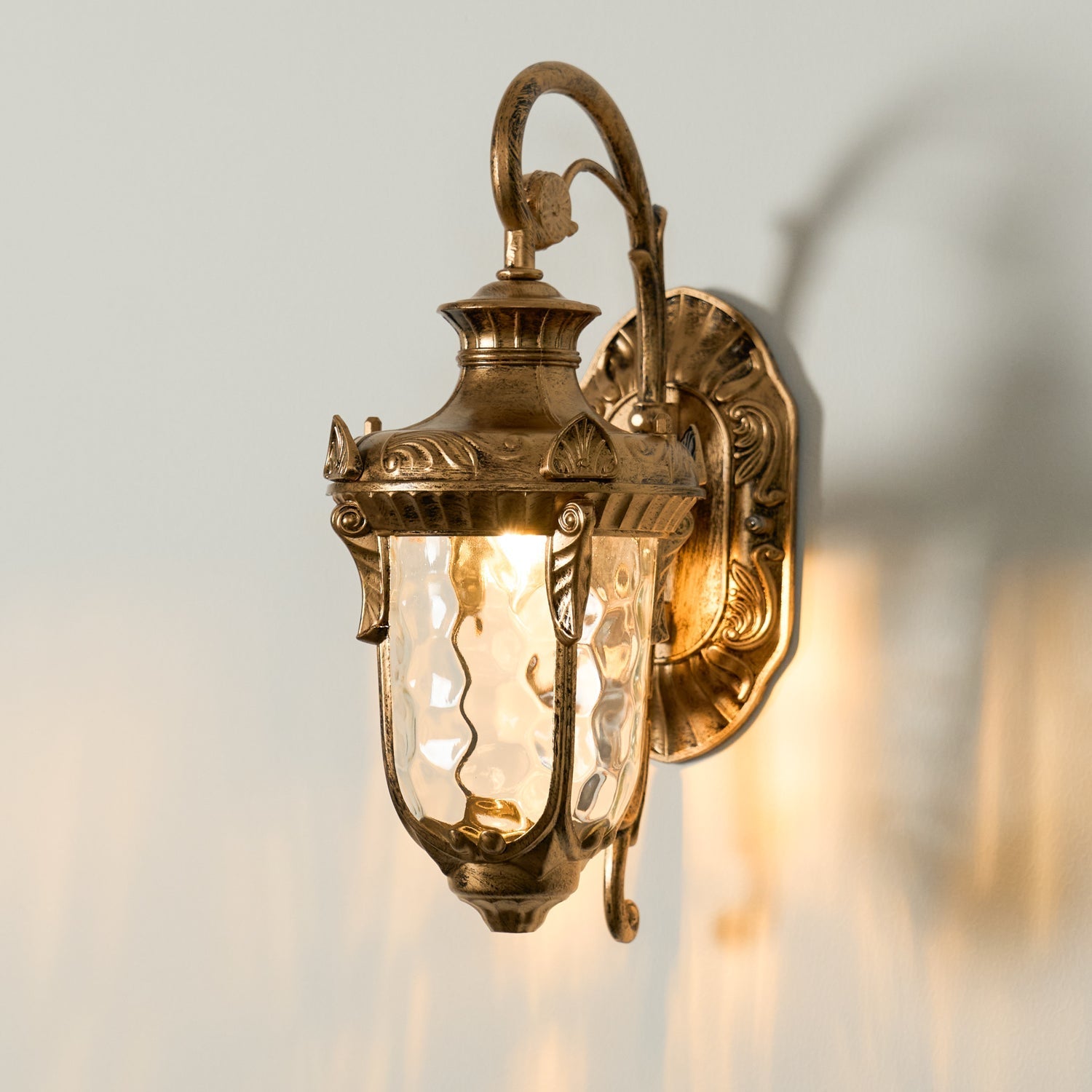 Arlina Outdoor Wall Light