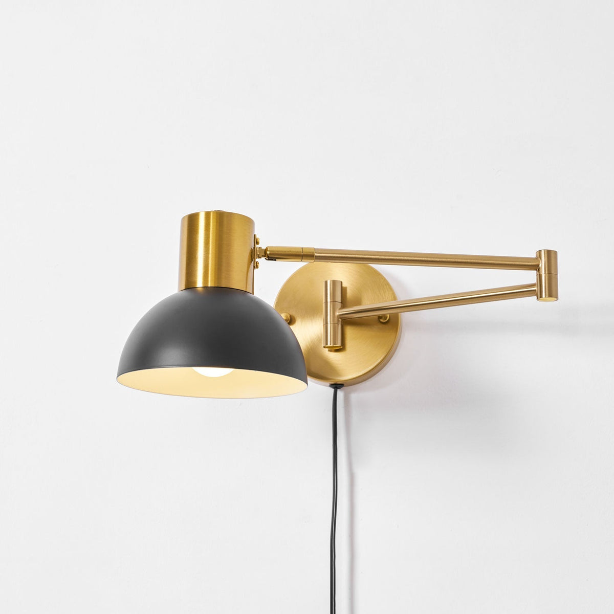 Coto Adjustable Wall Light