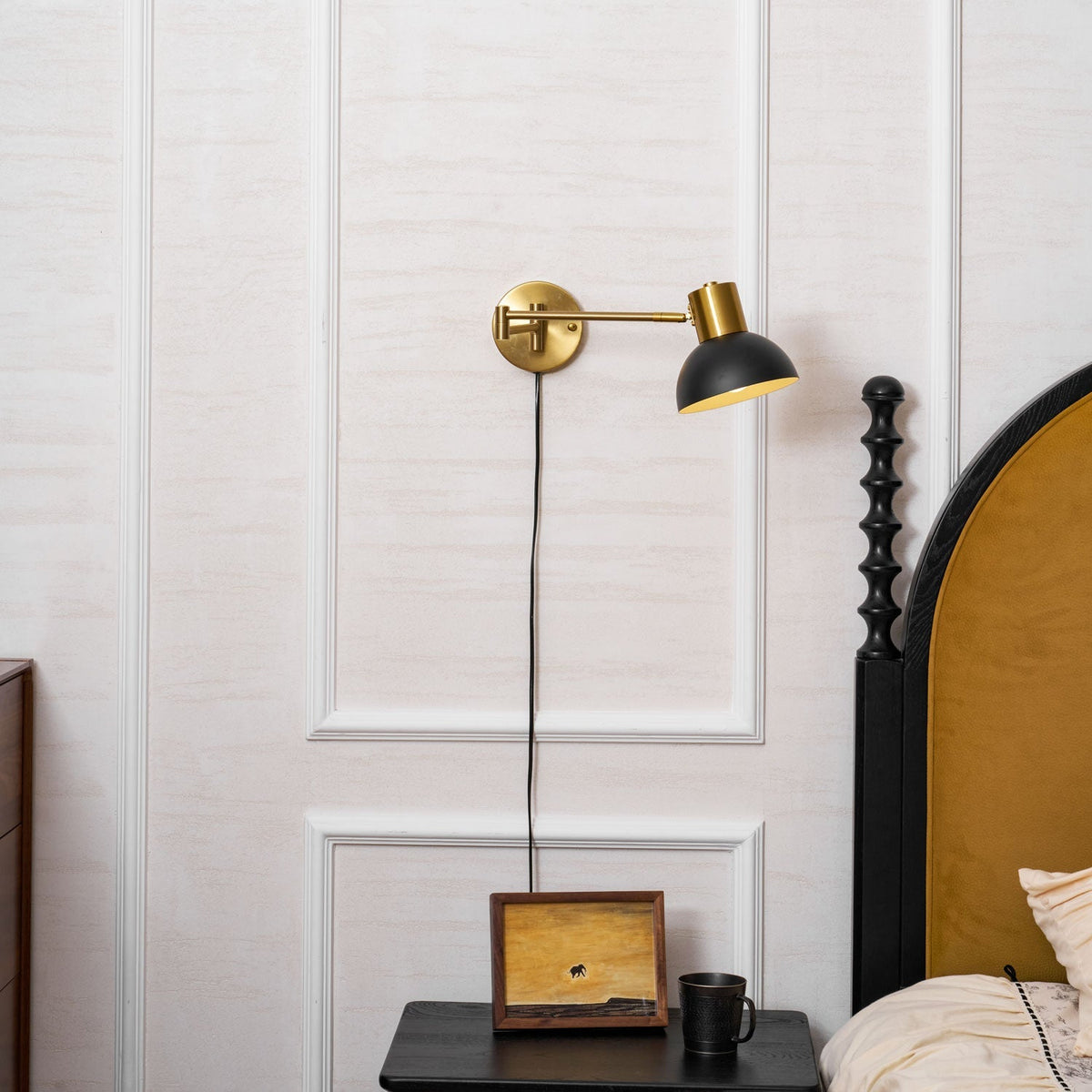 Coto Adjustable Wall Light