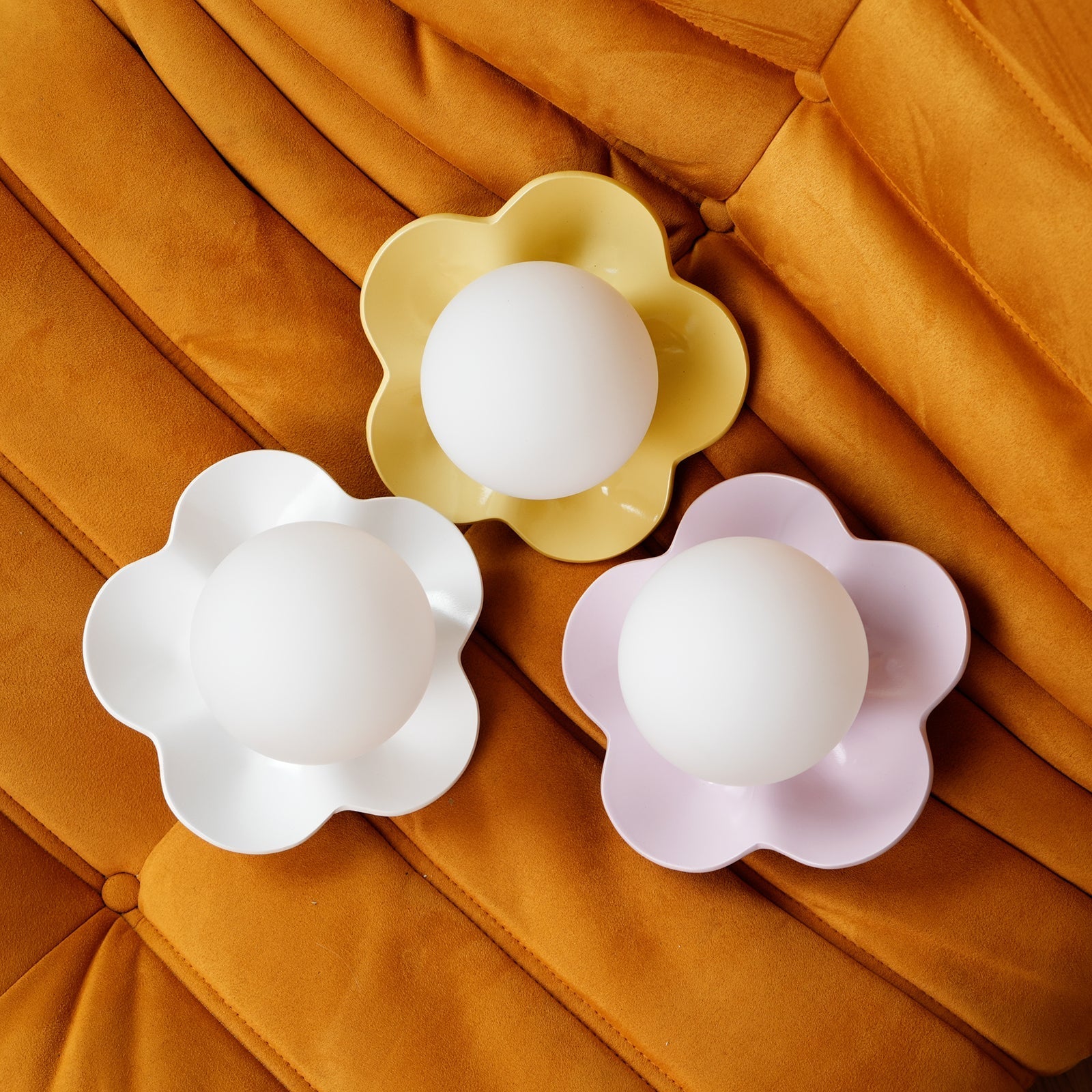 Selani Flower-Shaped Wall Light