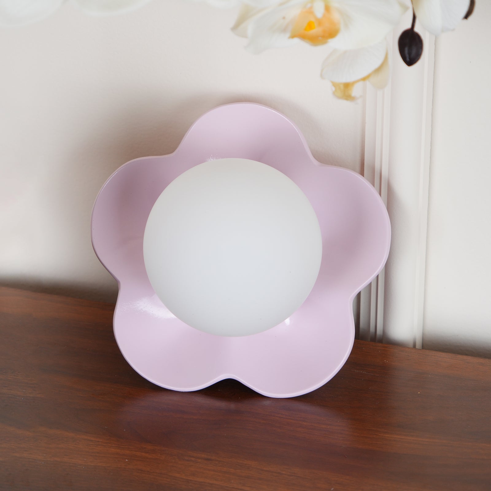 Selani Flower-Shaped Wall Light